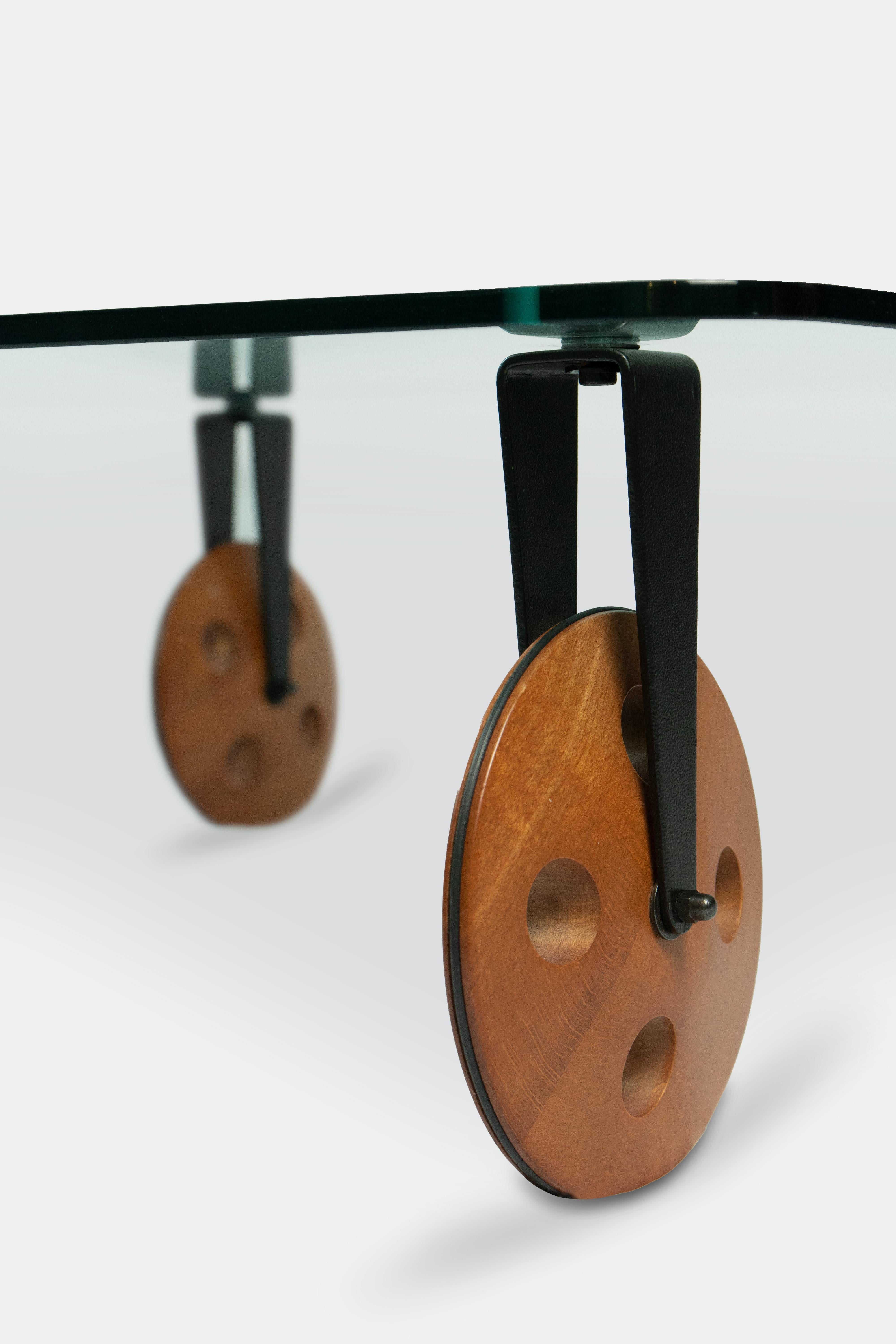 italien 1985 Jeu Table basse Aulenti Verre Beeche Acier patiné Industriel en vente