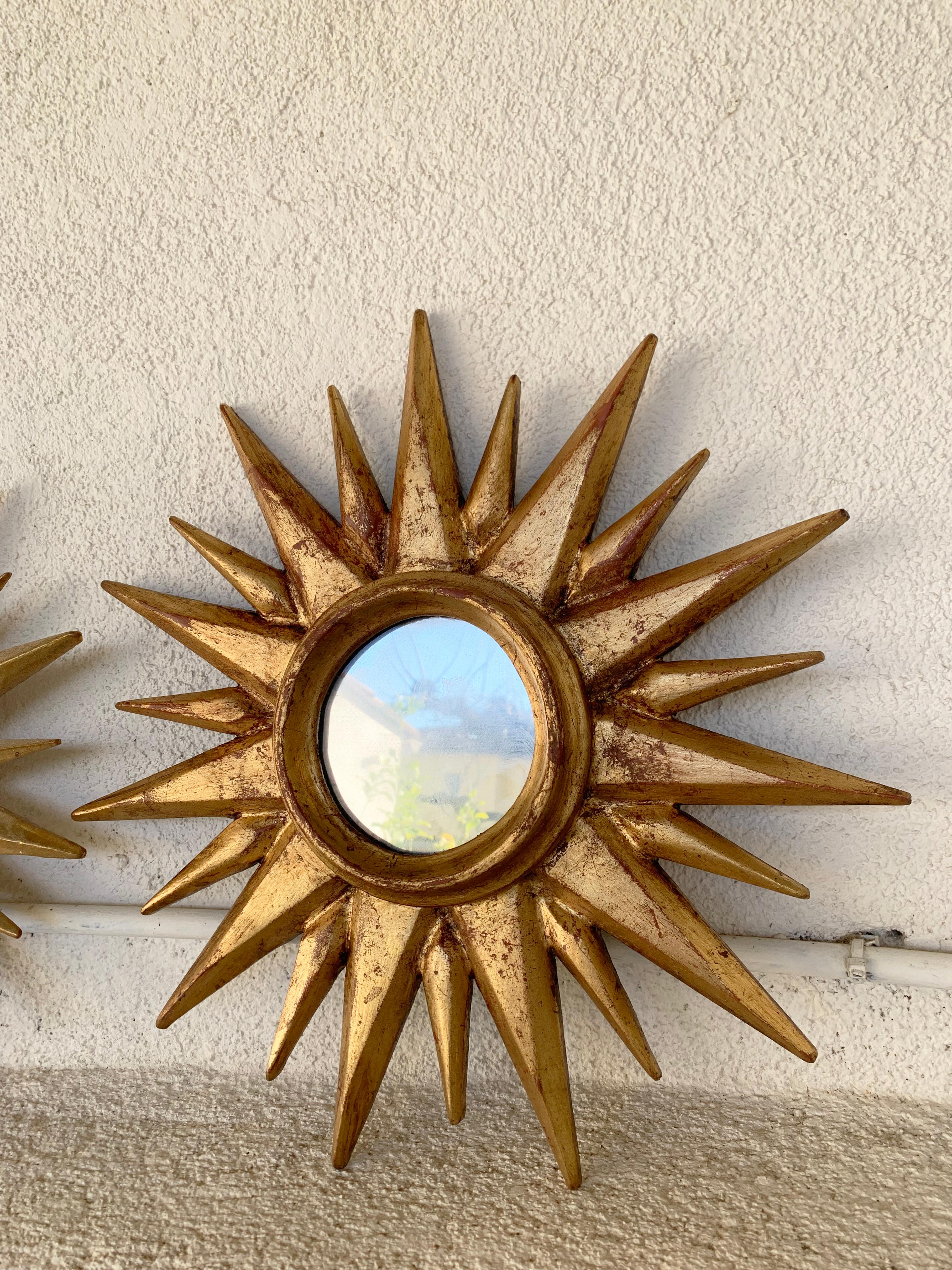 Late 20th Century Sunburst Carved Golden Mirrors, a Pair For Sale 1