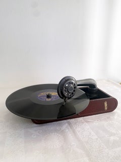 1930s Thorens Excelda Portable Gramophone, Columbia Needles & 10 Shellac records