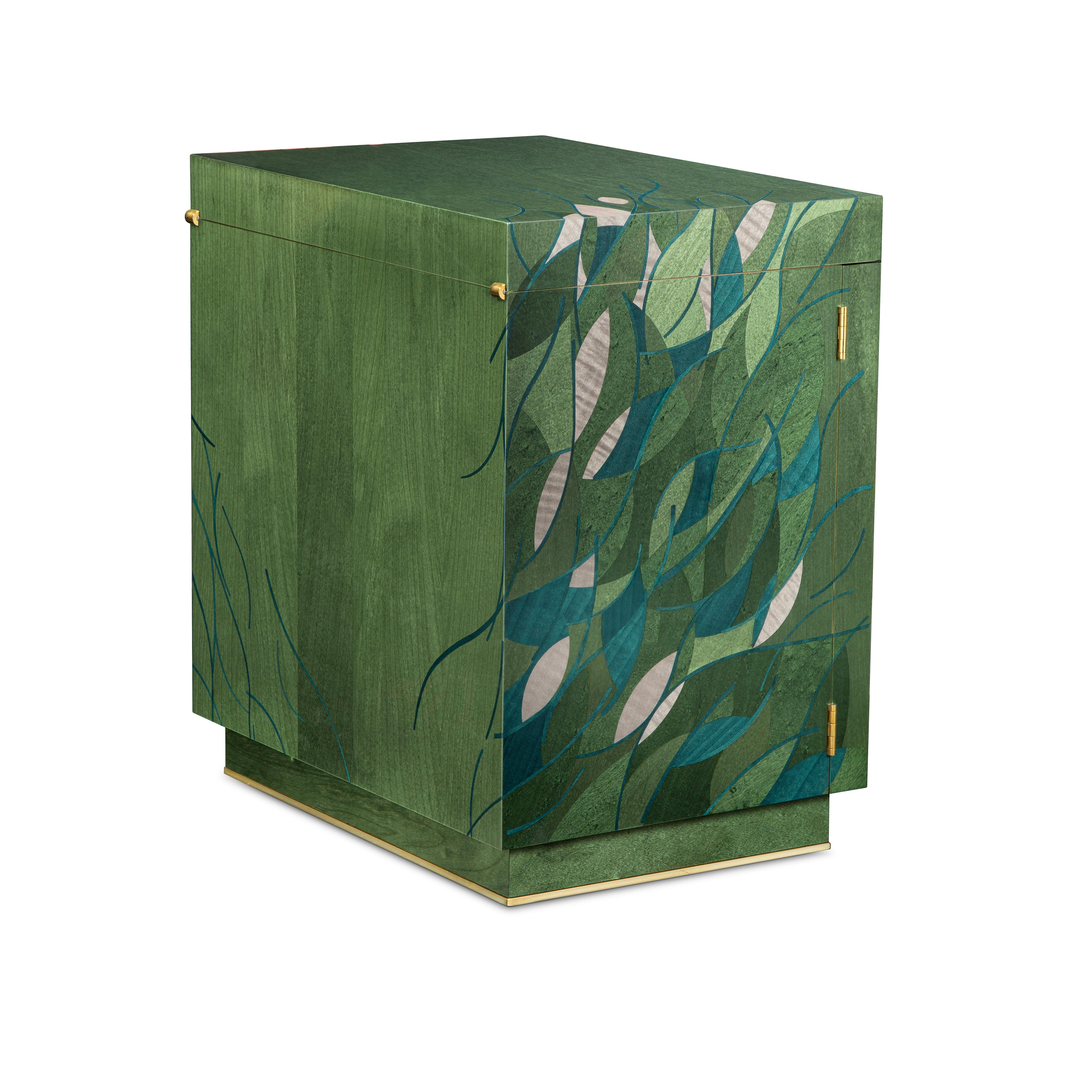 Agito Uhrenbewegerschrank mit Glasfront, Intarsienverzierung und lackiert (Moderne) im Angebot