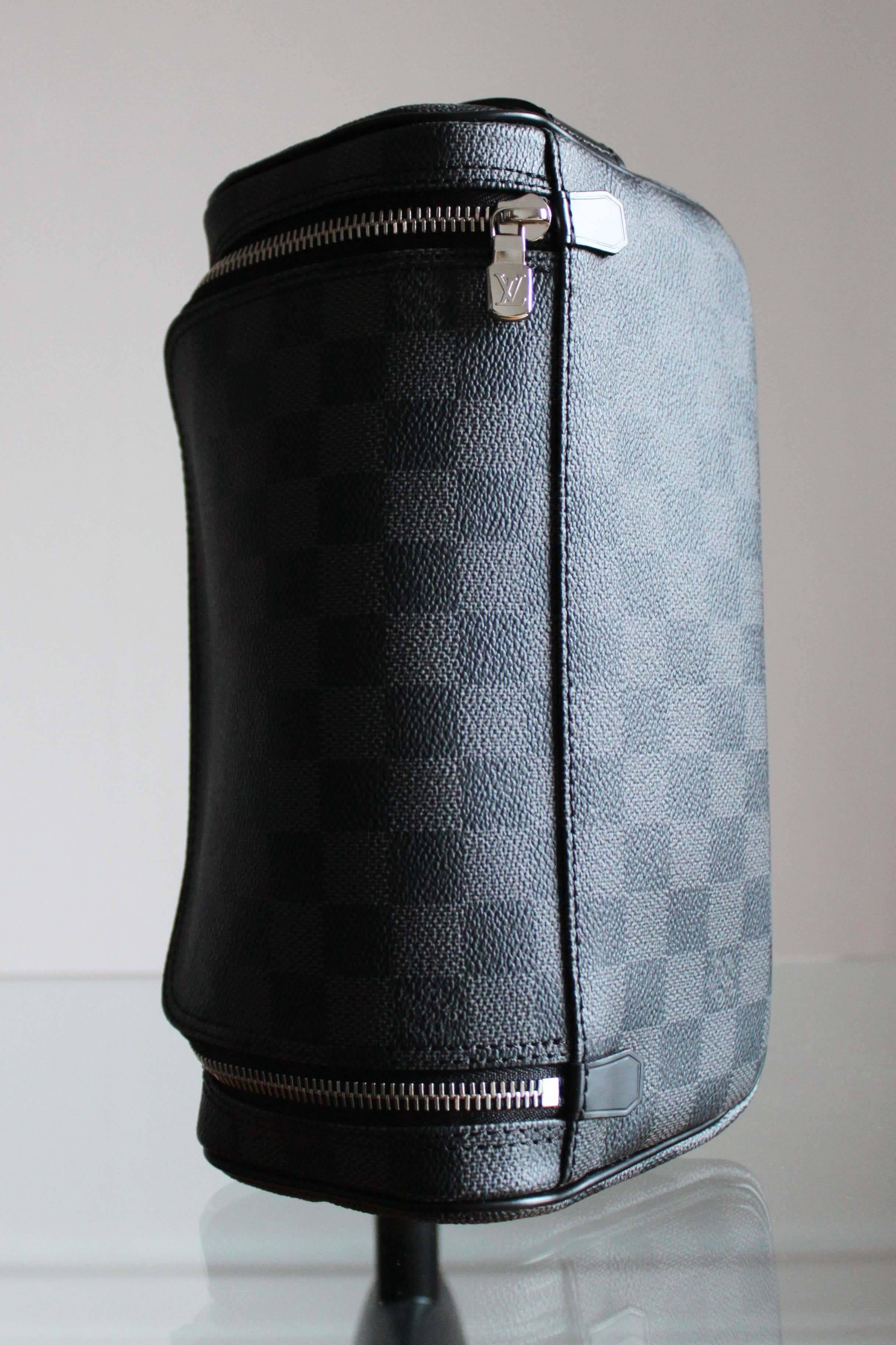 Toiletry Pouch by Louis Vuitton in Damier Graphite In Excellent Condition In Vancouver, BC