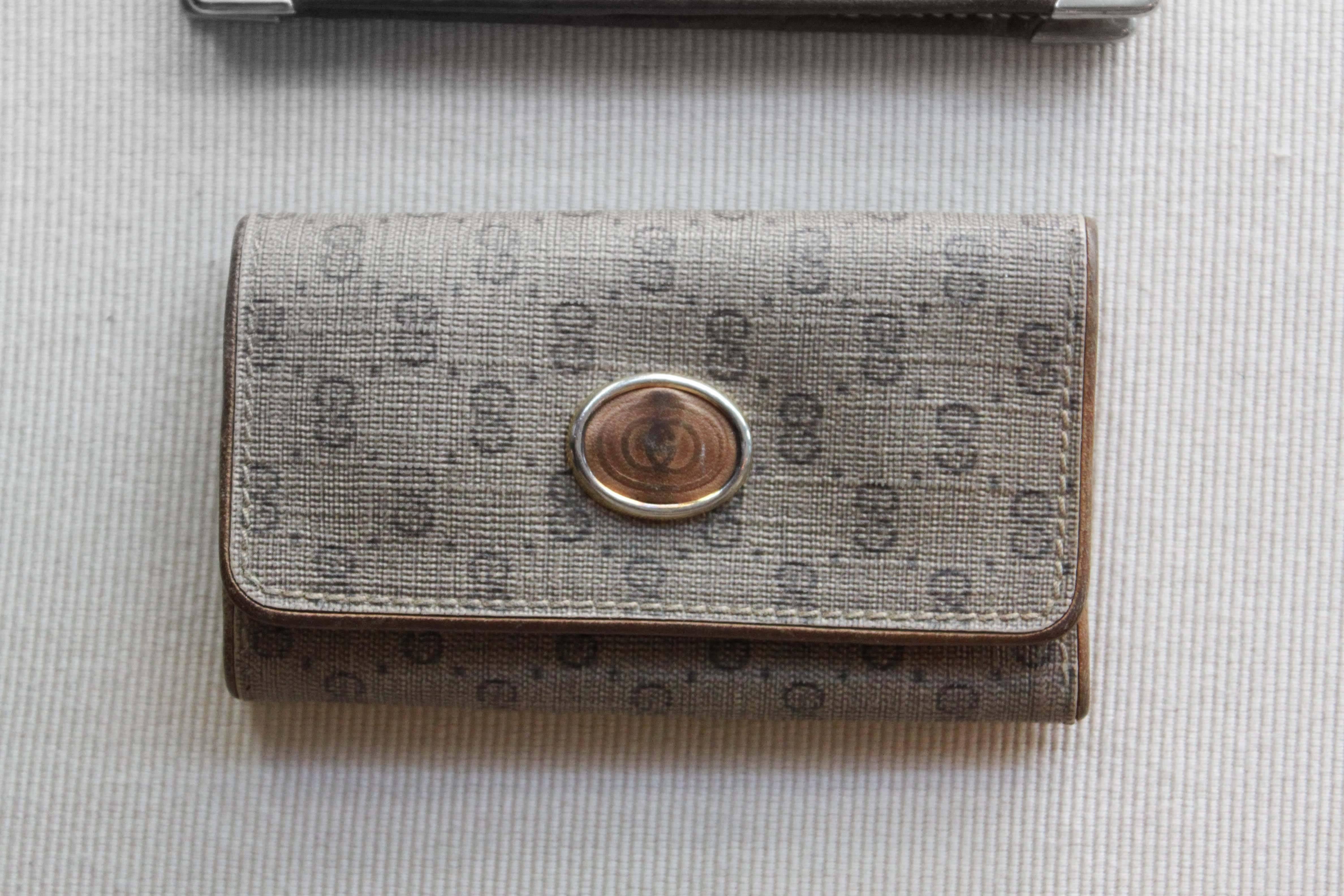 vintage gucci key case