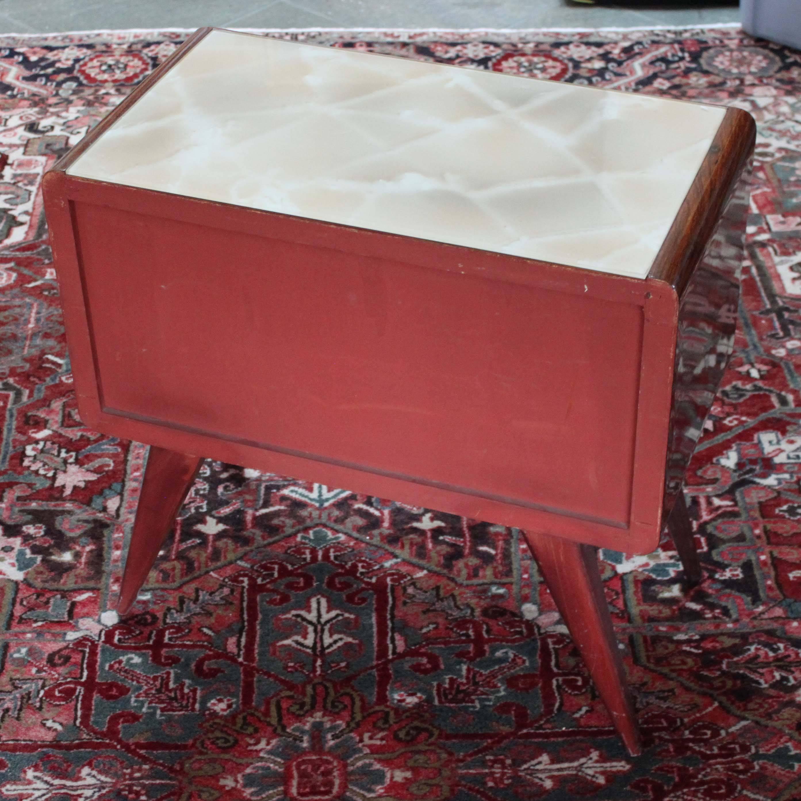 Mid-20th Century Modernist Side Table Attributed to Osvaldo Borsani For Sale