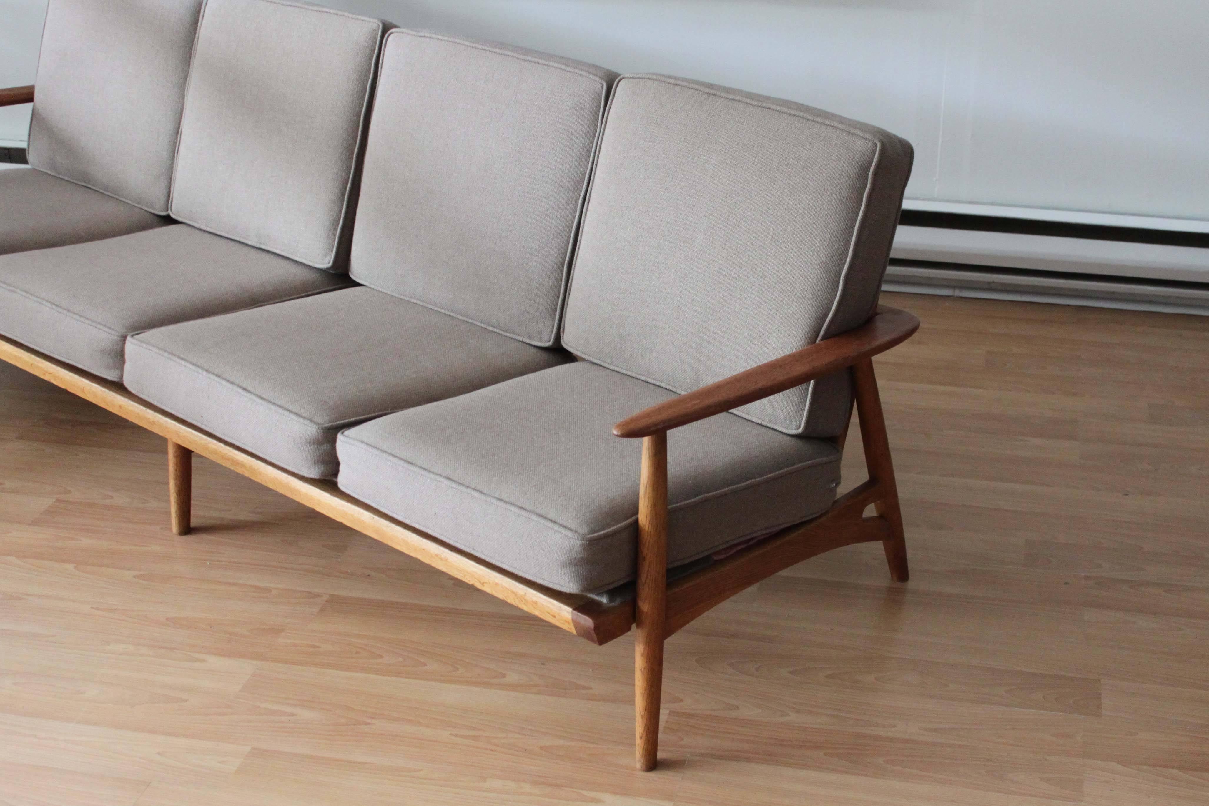 Mid-Century Modern Long Sofa in the Manner of Grete Jalk