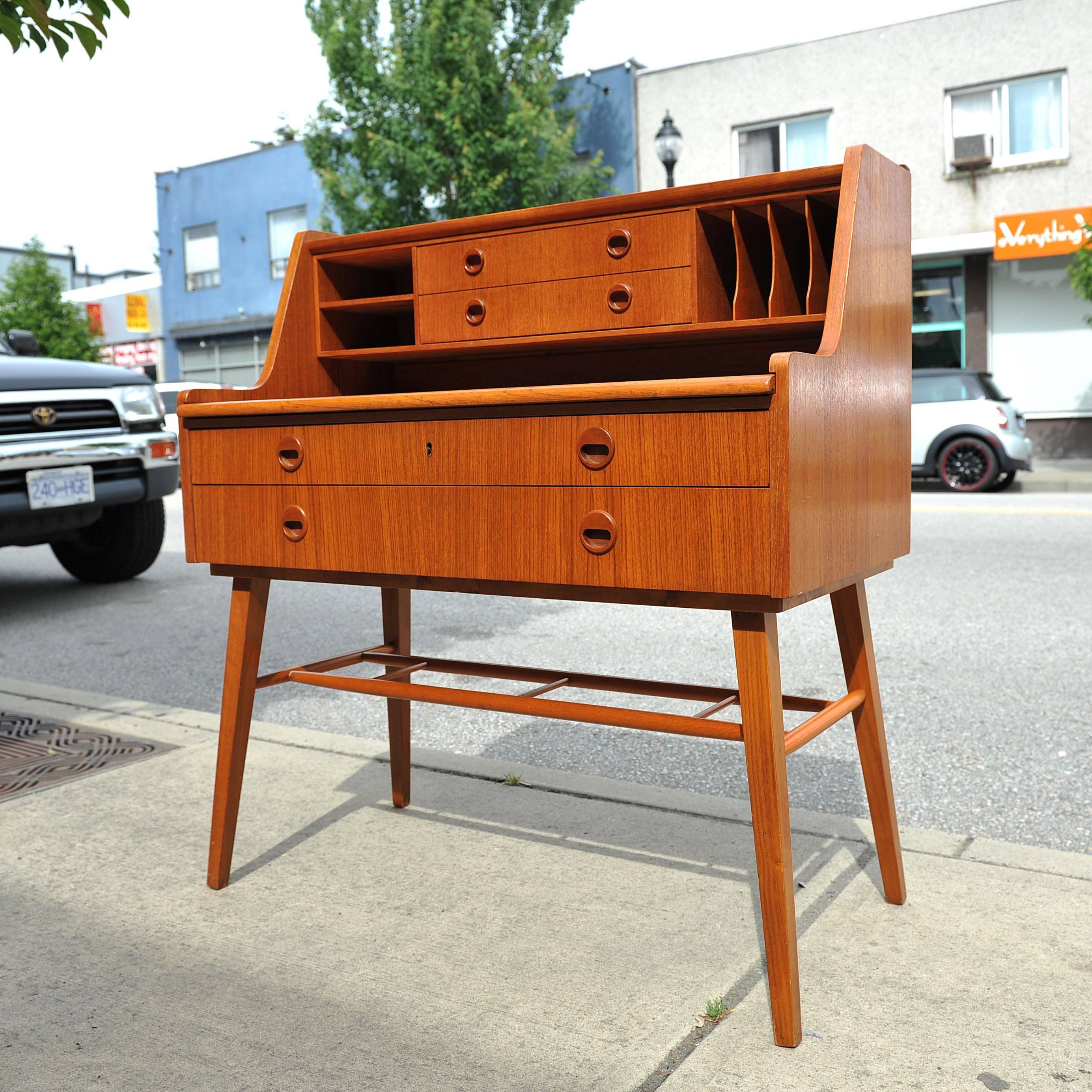 Swedish Teak Desk with Matching Chair In Good Condition In Vancouver, BC