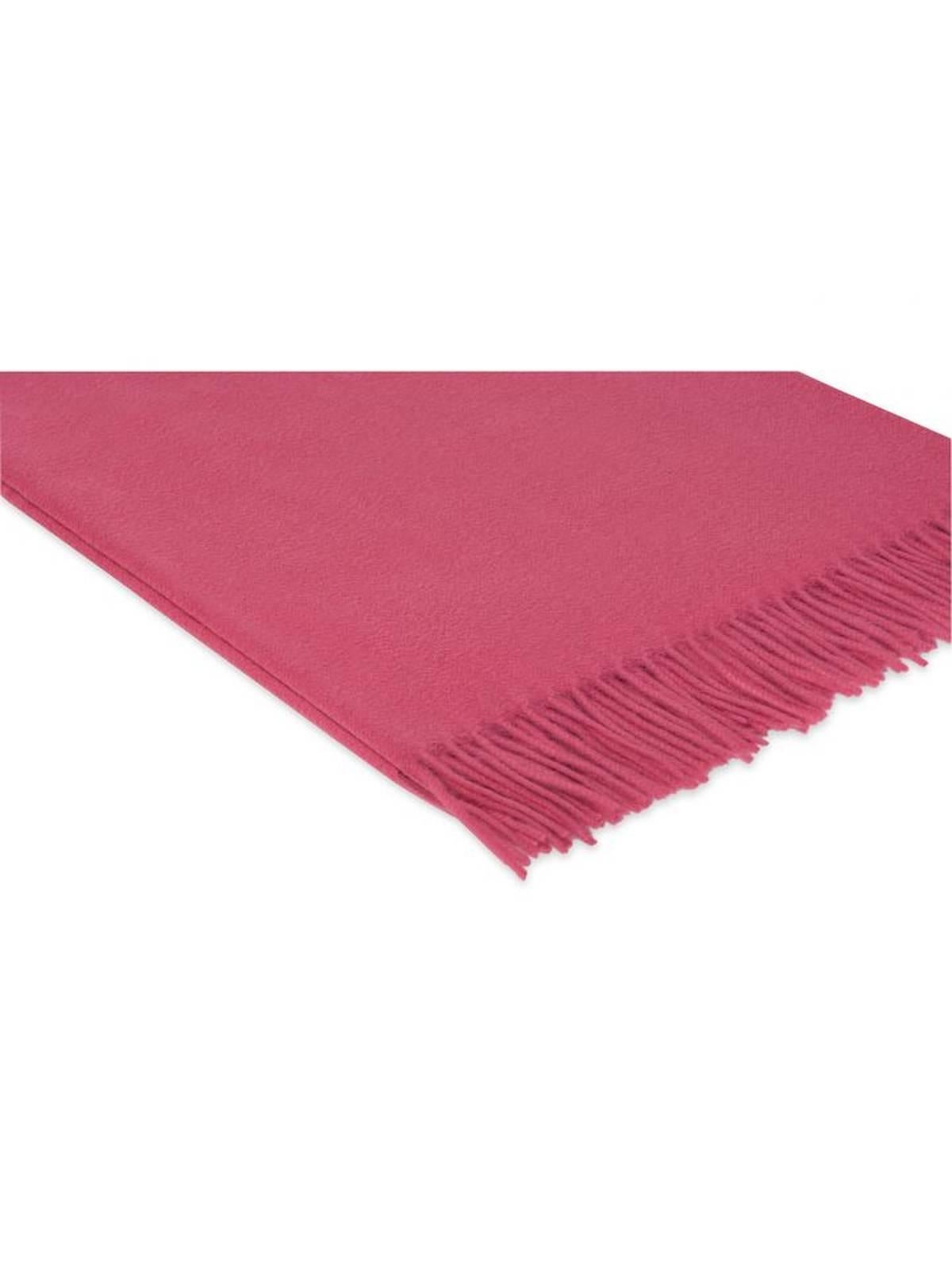 100% Italian cashmere finished with natural brushing made with thistles. 360 gram/sq meter.