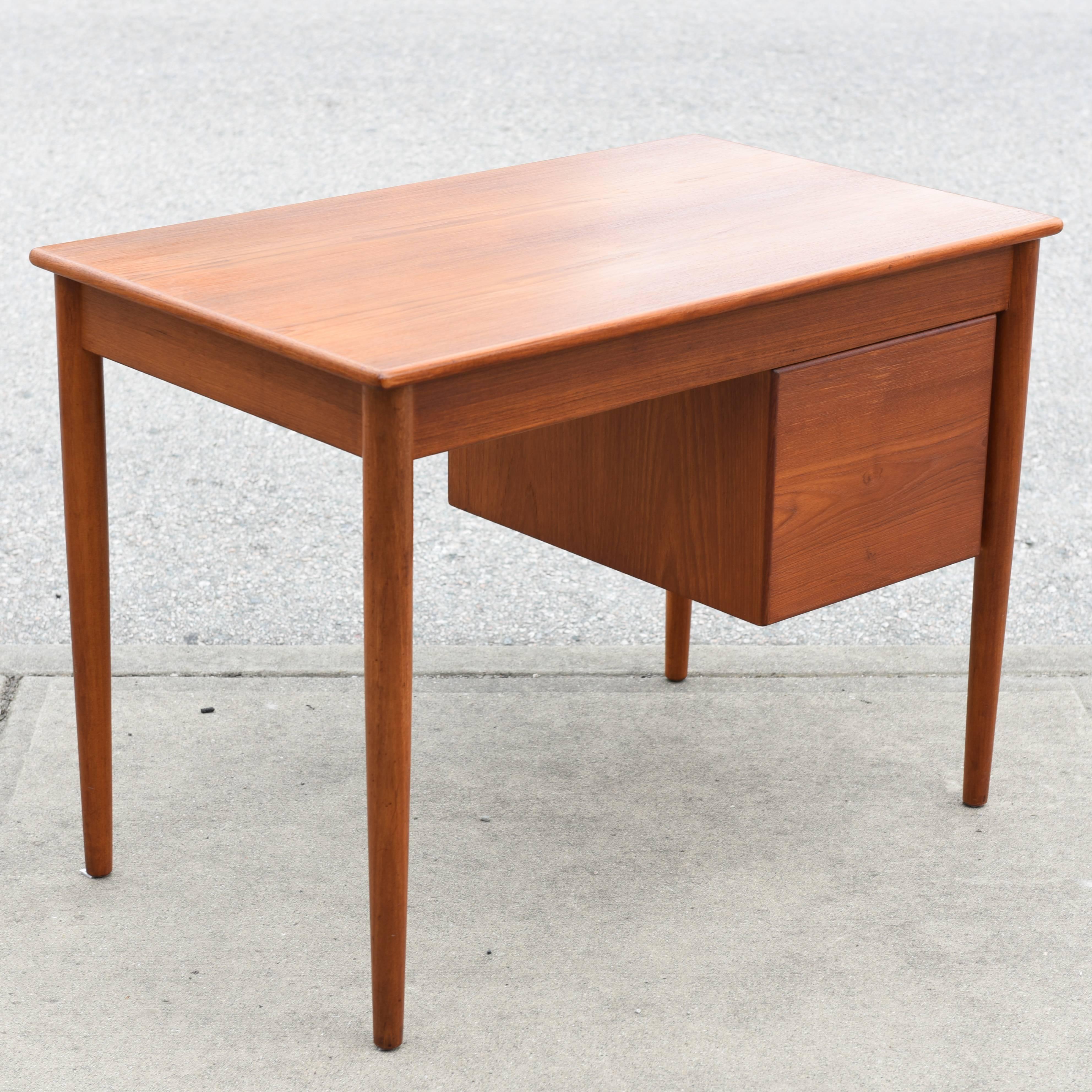 Mid-Century Modern Borge Mogensen for Soborg Teak Desk