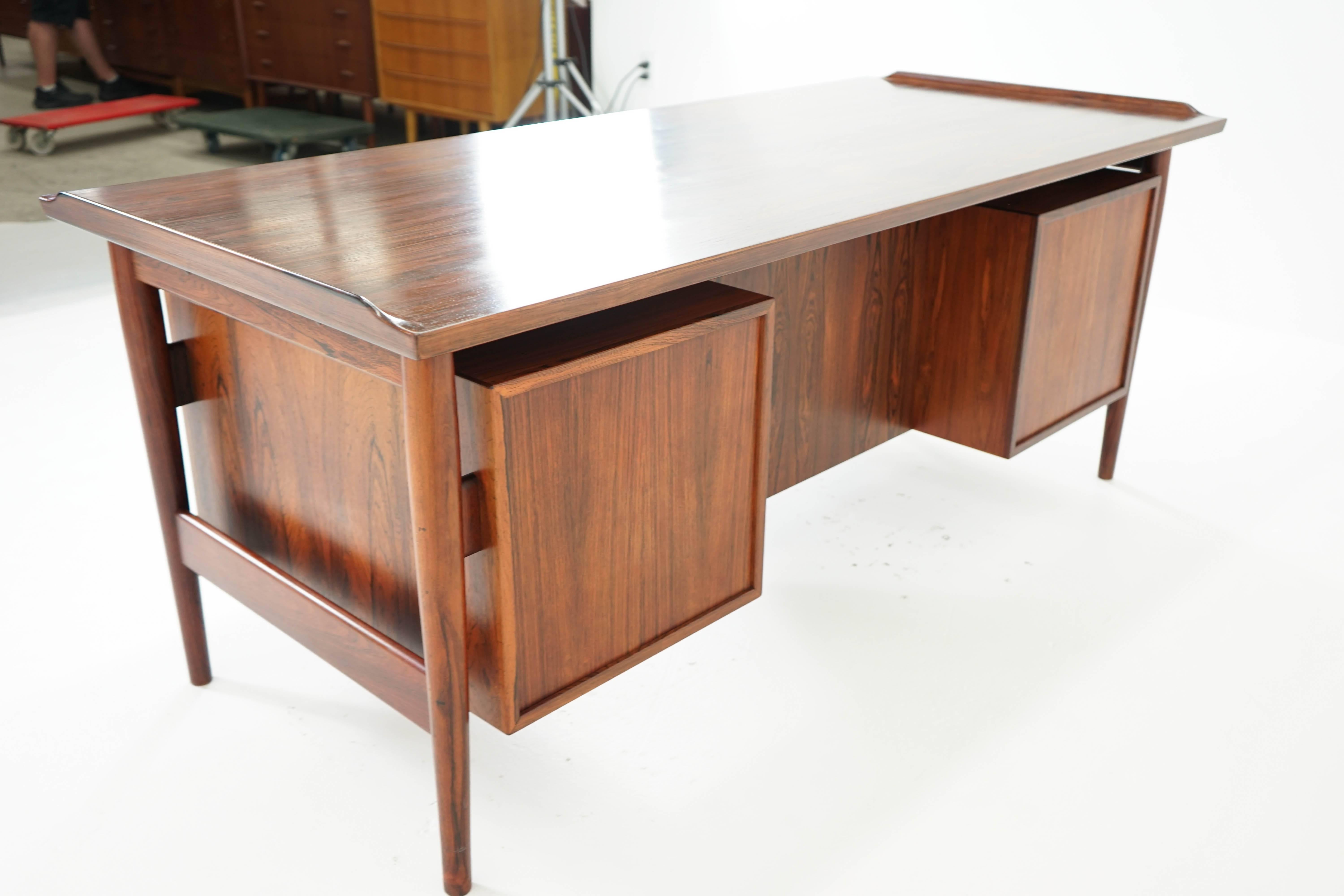 Model 207 Desk by Arne Vodder for Sibast 1