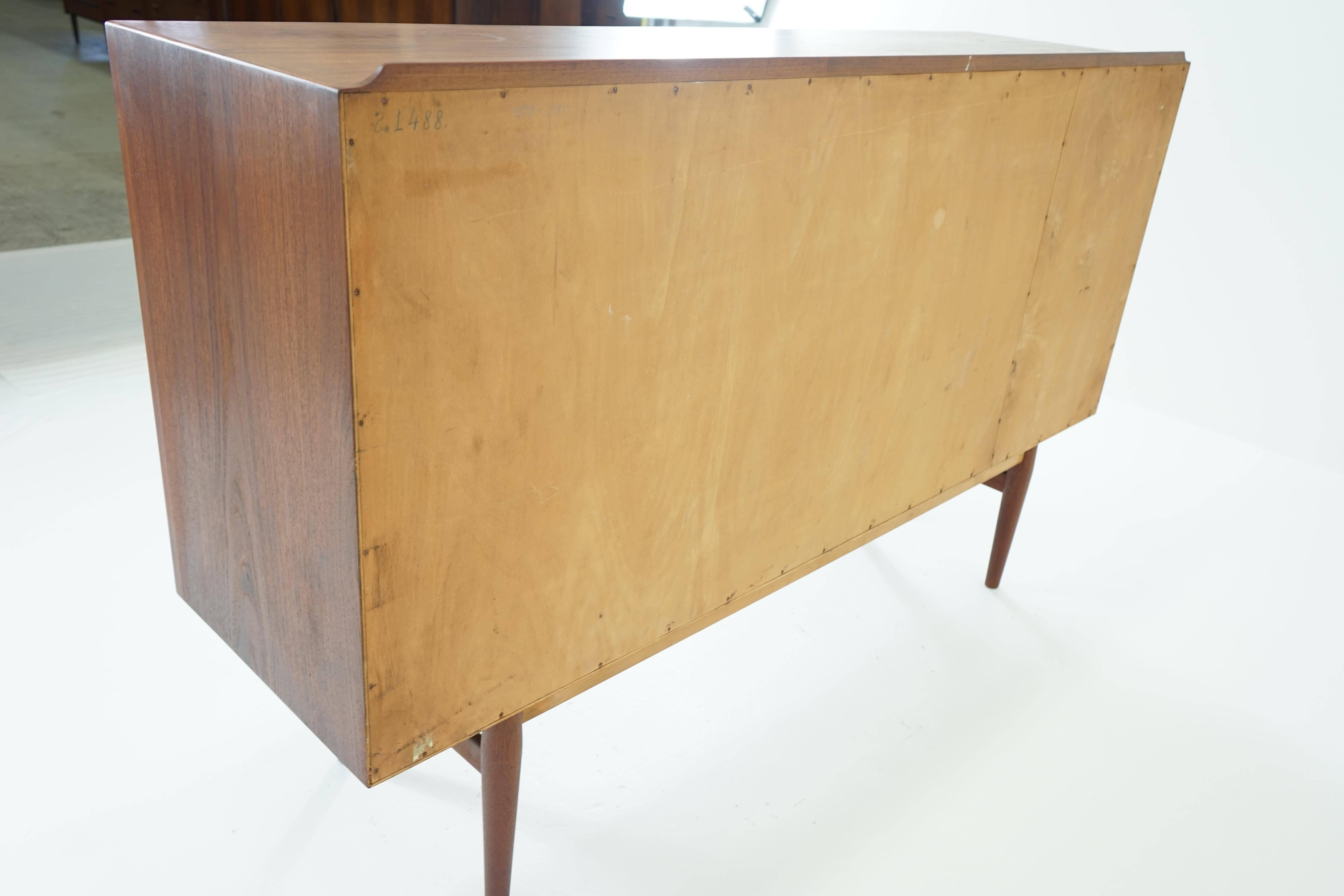 Teak Sideboard by Arne Vodder for Sibast In Good Condition For Sale In Vancouver, BC