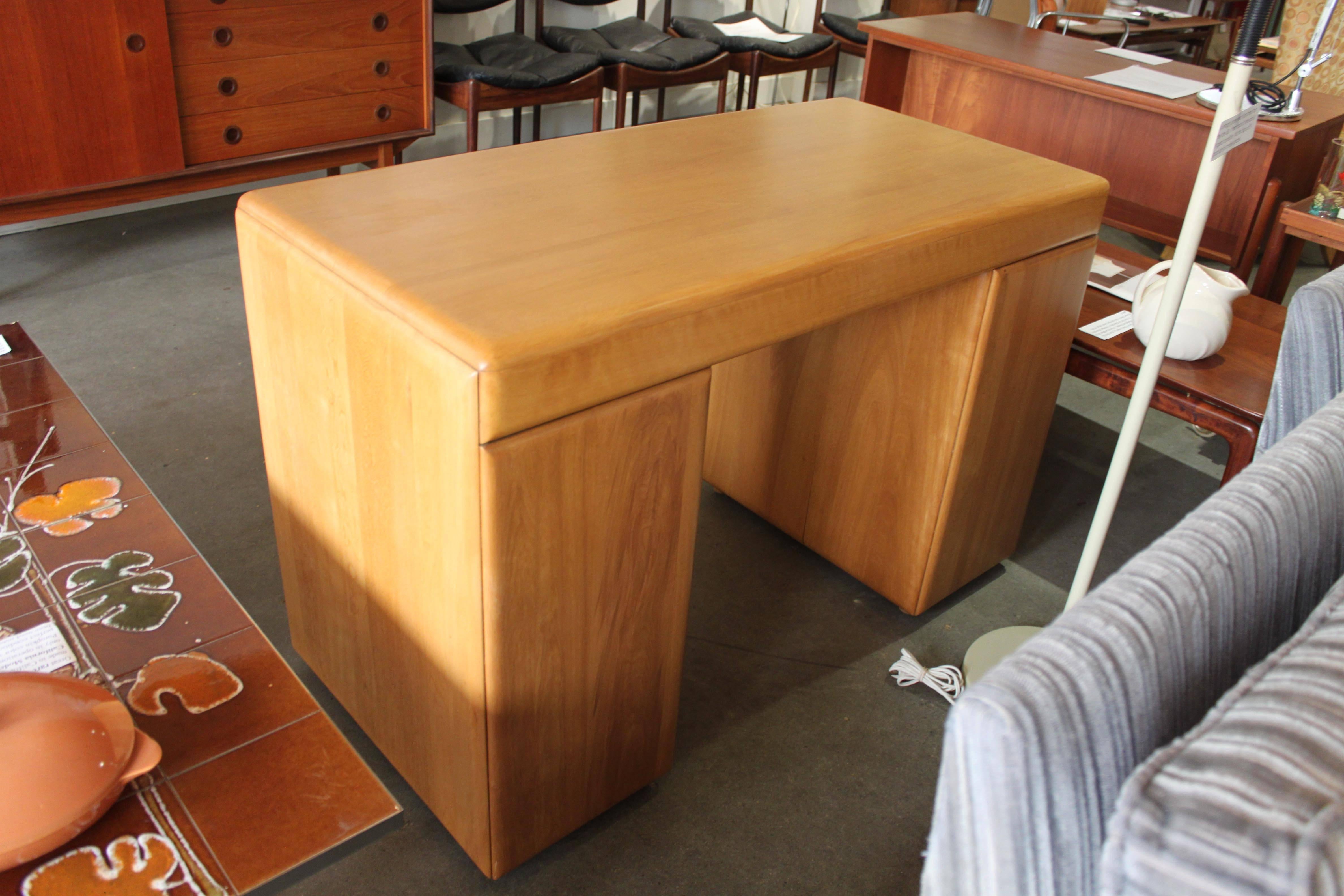 Mid-Century Modern Solid Birch Desk by Russel Wright For Sale