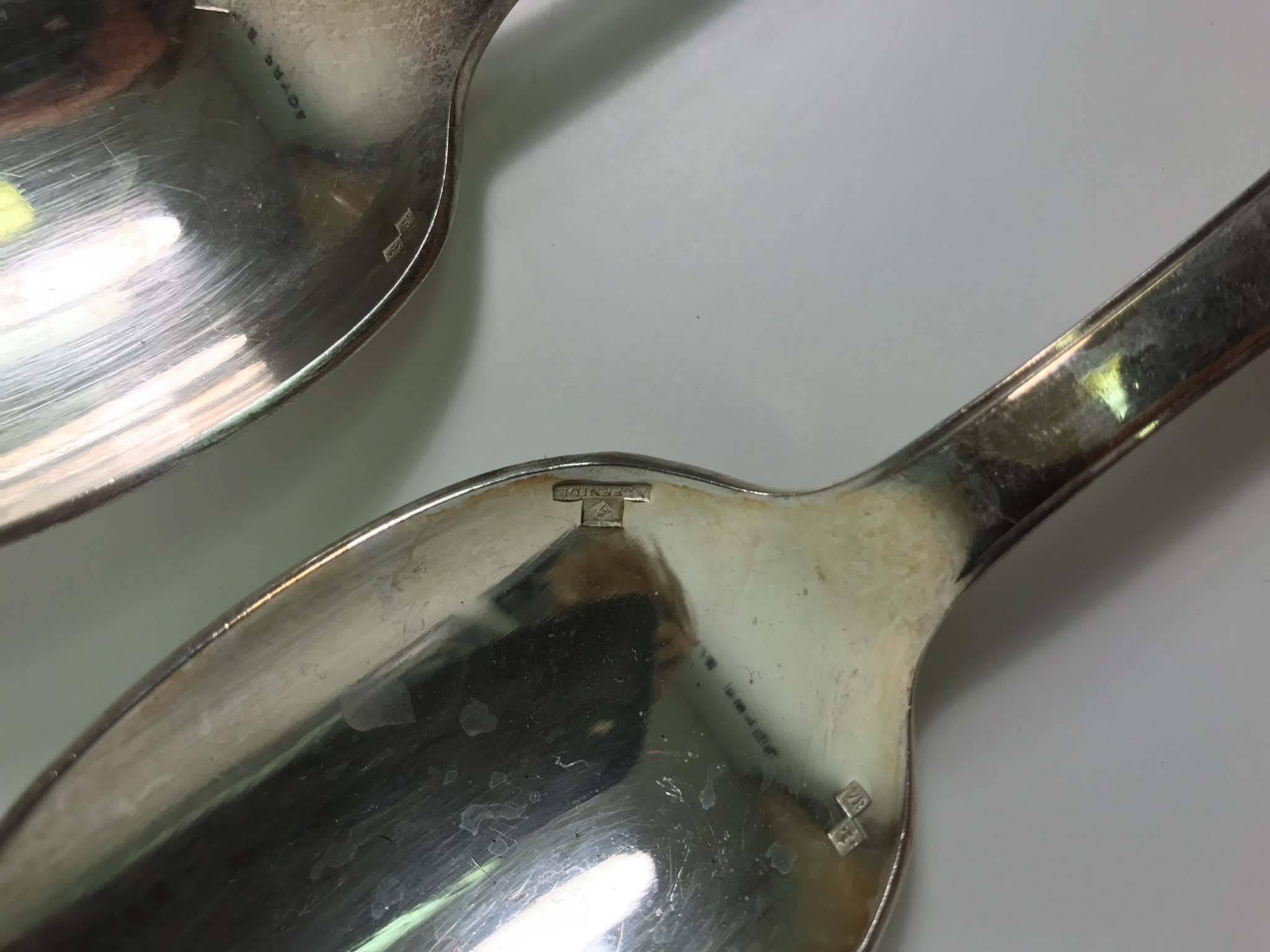 Christofle Silver Plate Flatware, 17 Pieces In Good Condition In Vancouver, BC