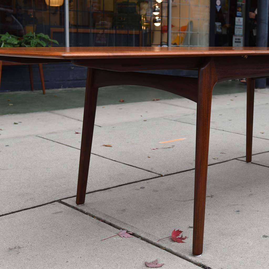 Arne Hovmand-Olsen for Mogens Kold Model 217 Dining Table 1