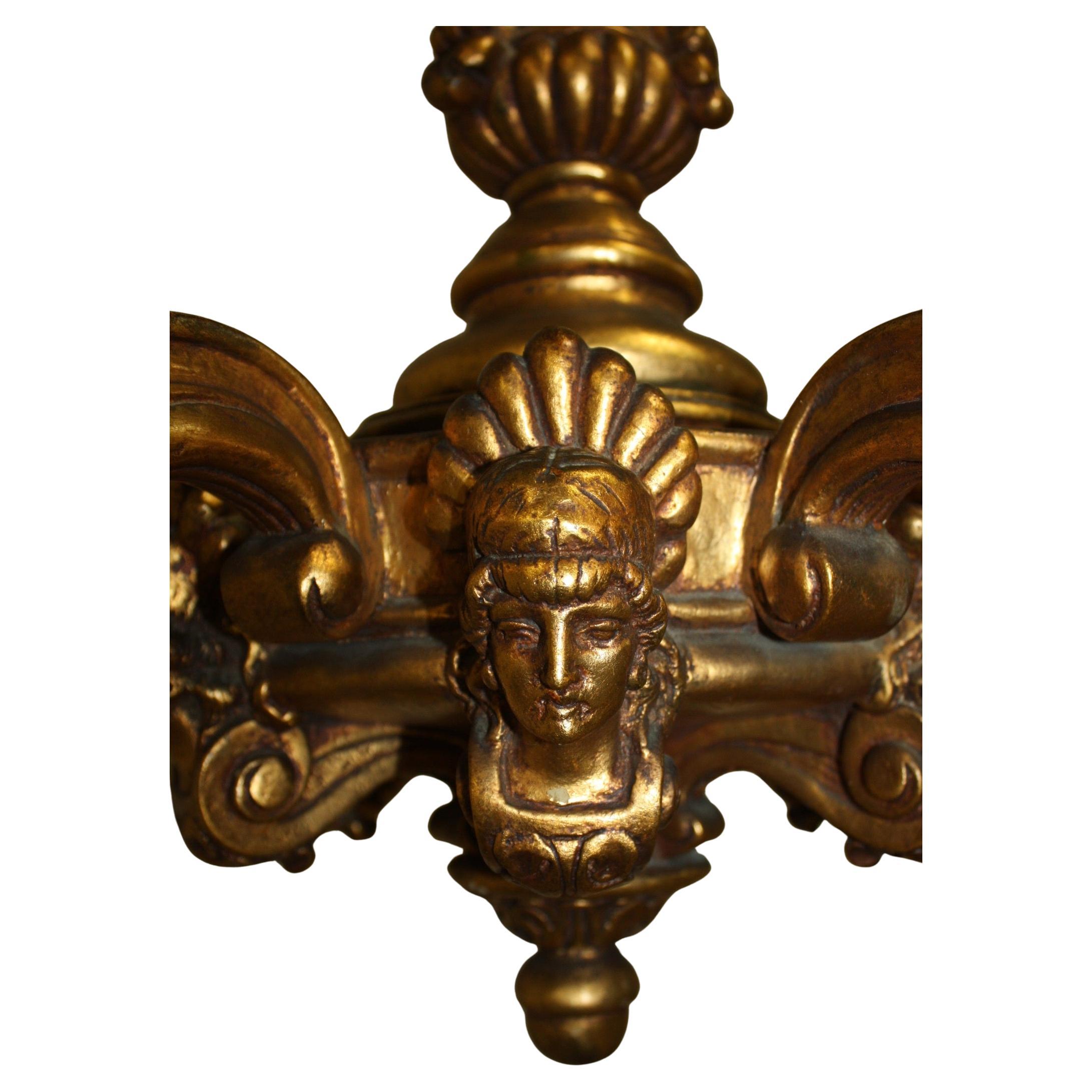 Bois doré Lustre en bois doré français du début du 20e siècle en vente