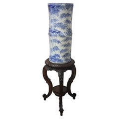 Vase en faïence française, fin du XIXe siècle, vers 1890, 46,5 pouces de hauteur