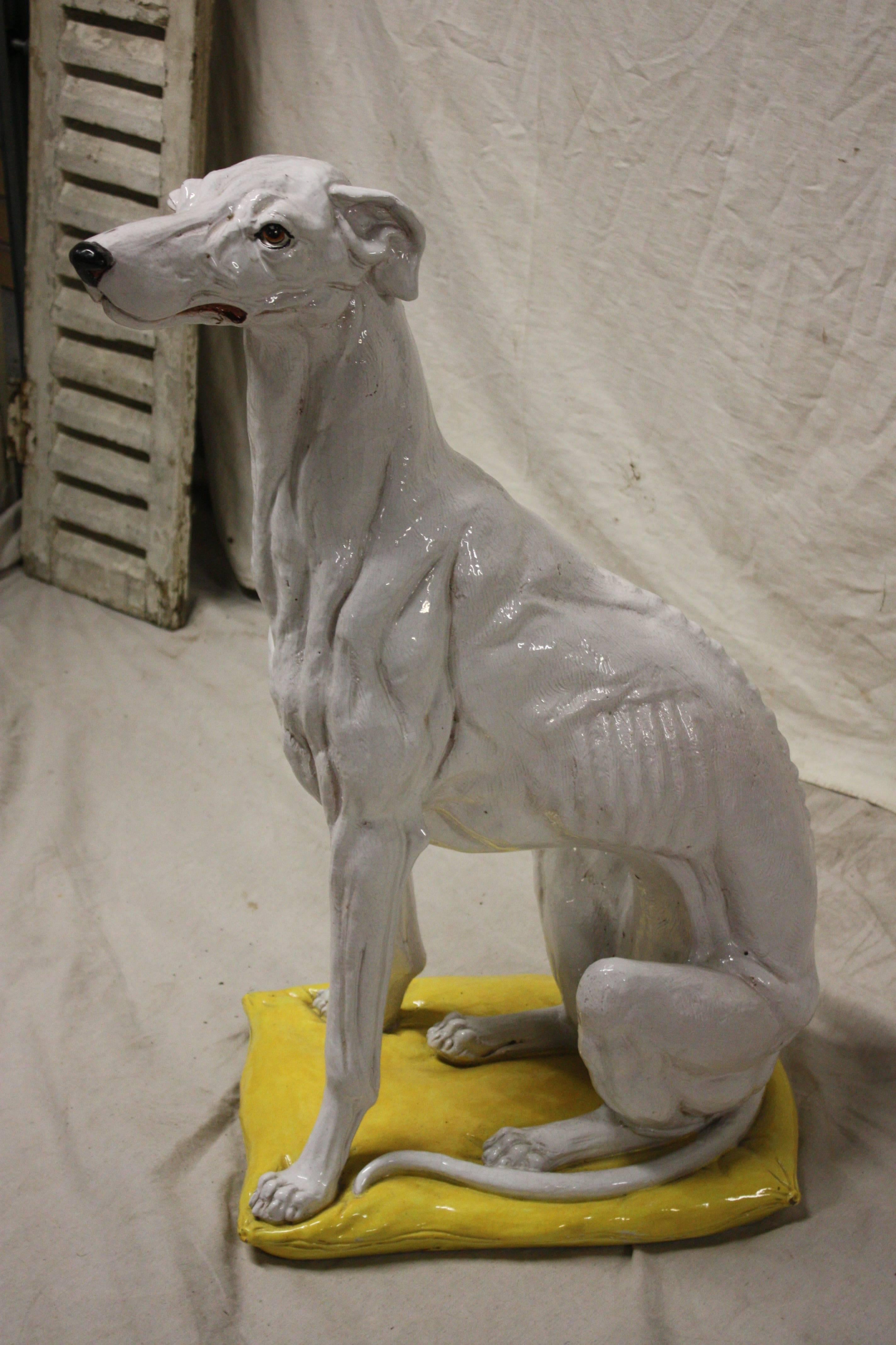 20ième siècle Superbe sculpture italienne de chien lévrier en vente