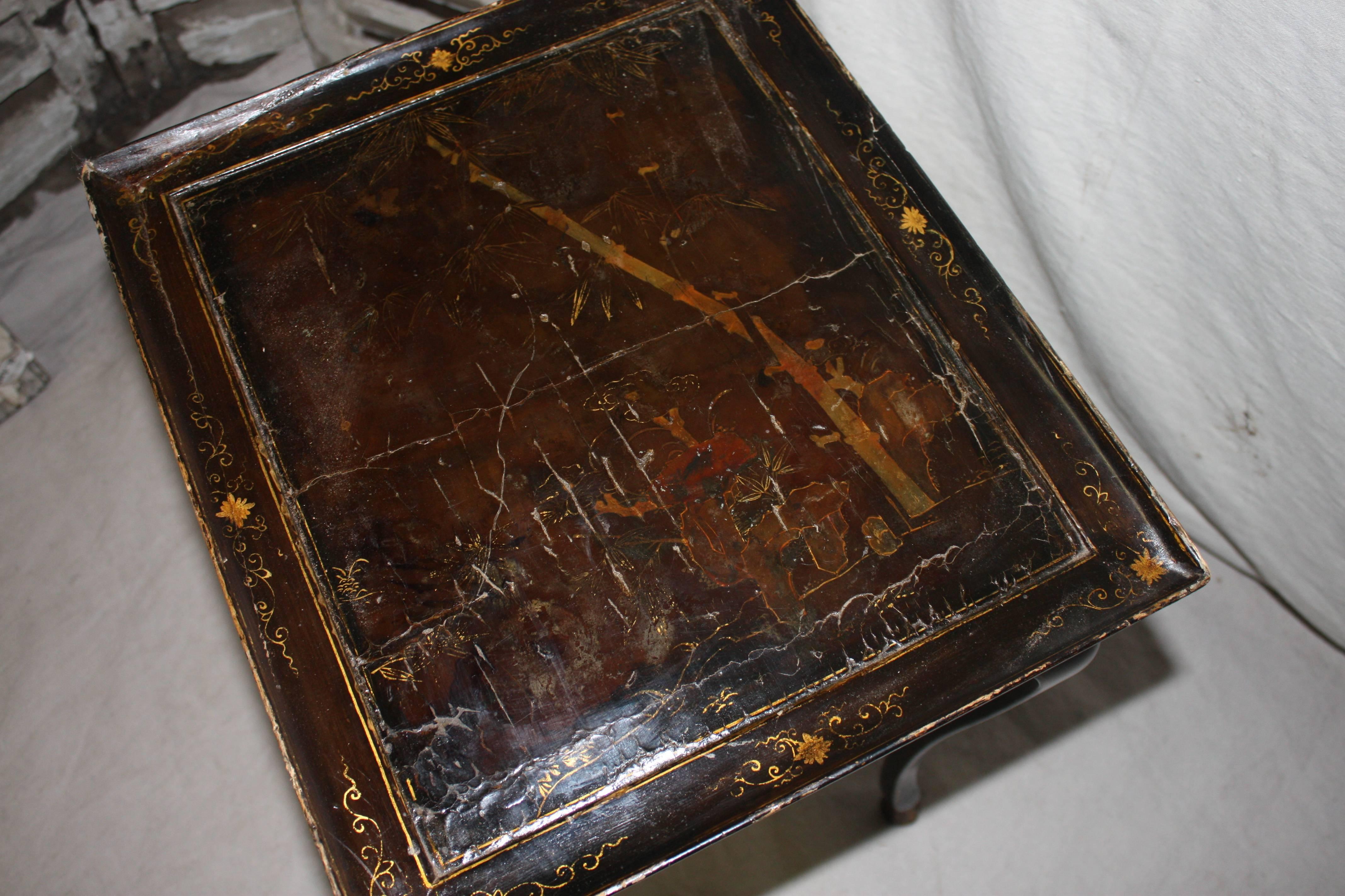 Lacquered 19th Century Chinoiserie Side Table For Sale