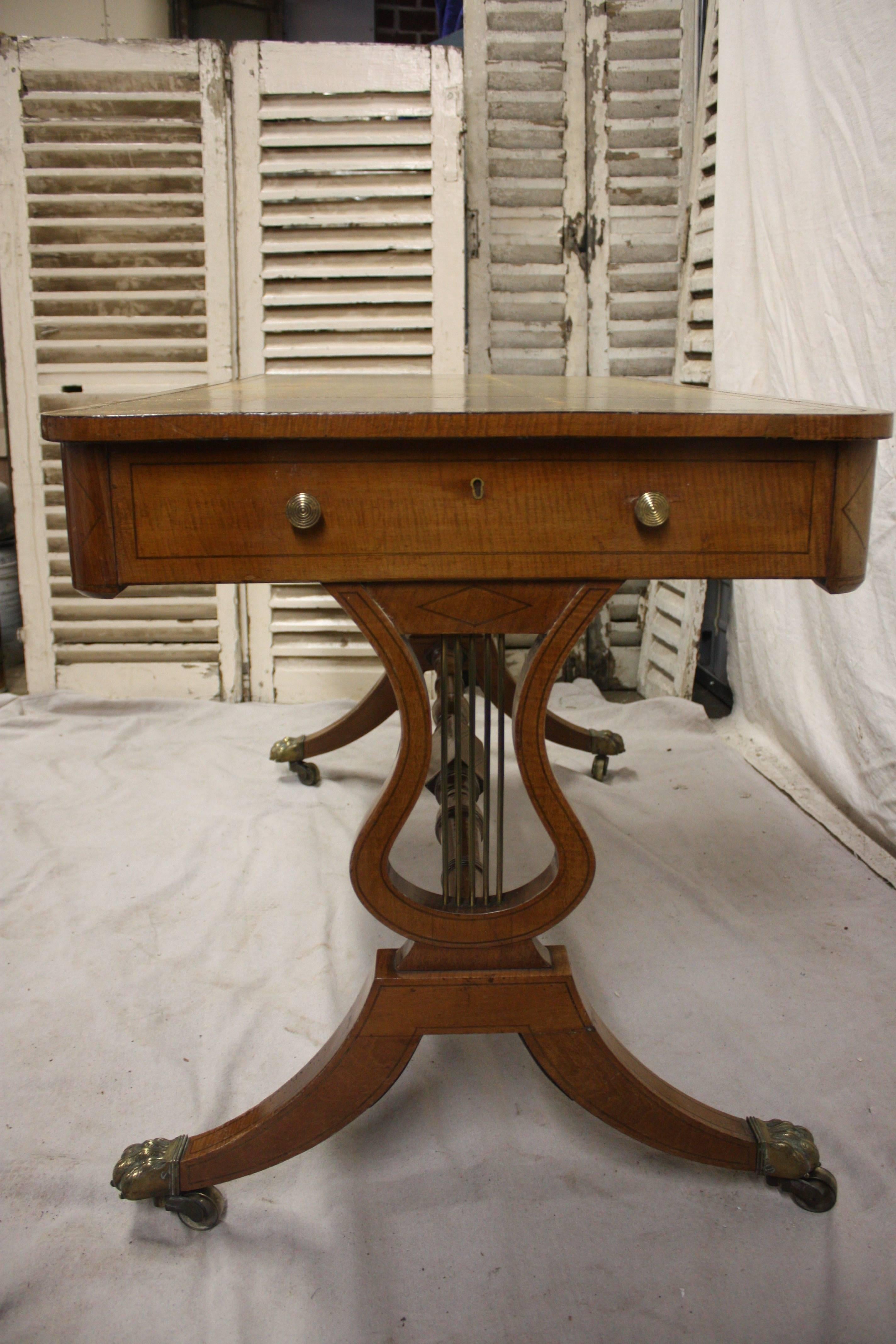 Late 19th Century Desk In Good Condition In Stockbridge, GA