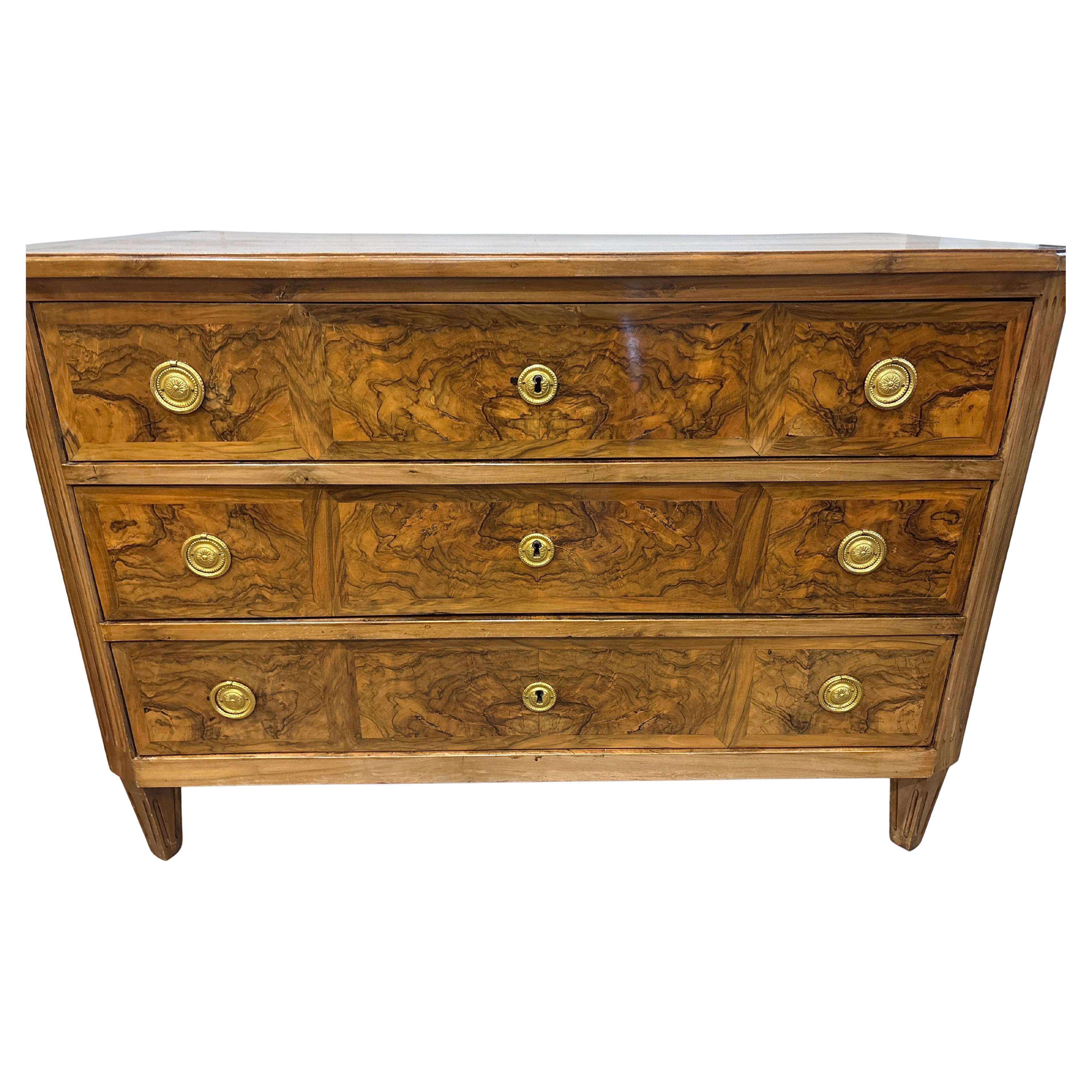 Cómoda francesa Luis XVI del siglo XVIII en Bueno estado para la venta en Stockbridge, GA