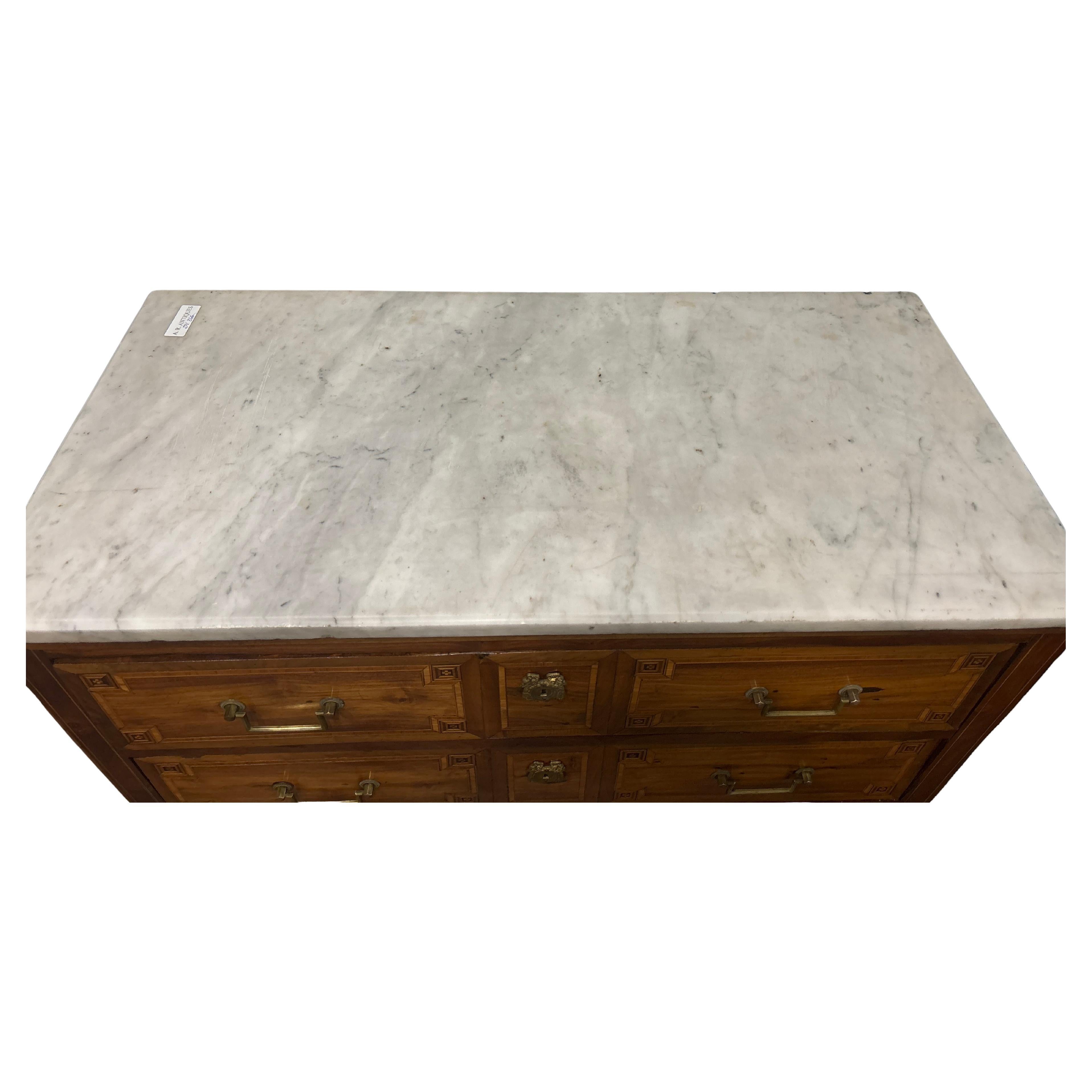 Cómoda francesa Luis XVI del siglo XVIII Francés en venta
