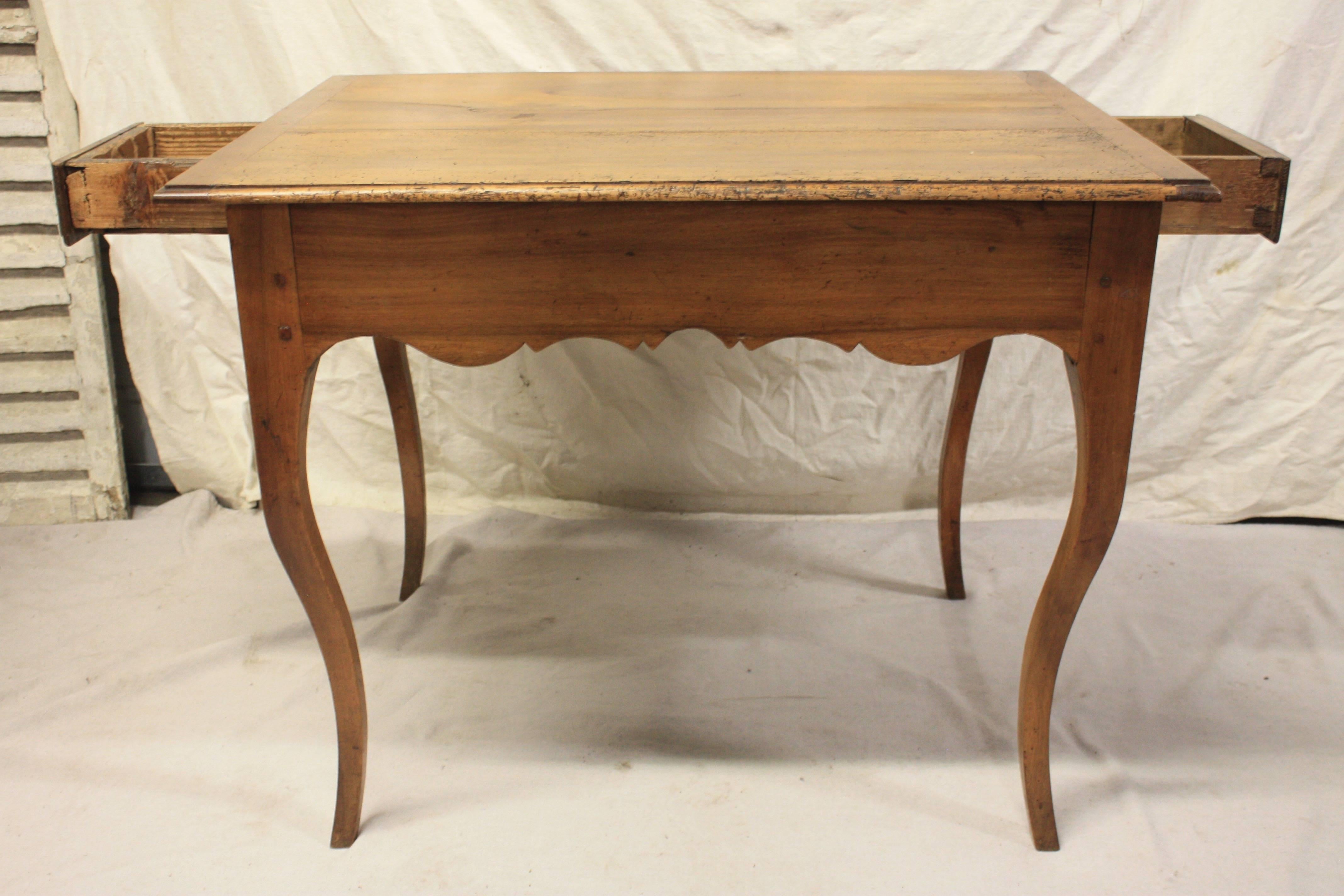 Walnut Charming 19th Century Provencal Table