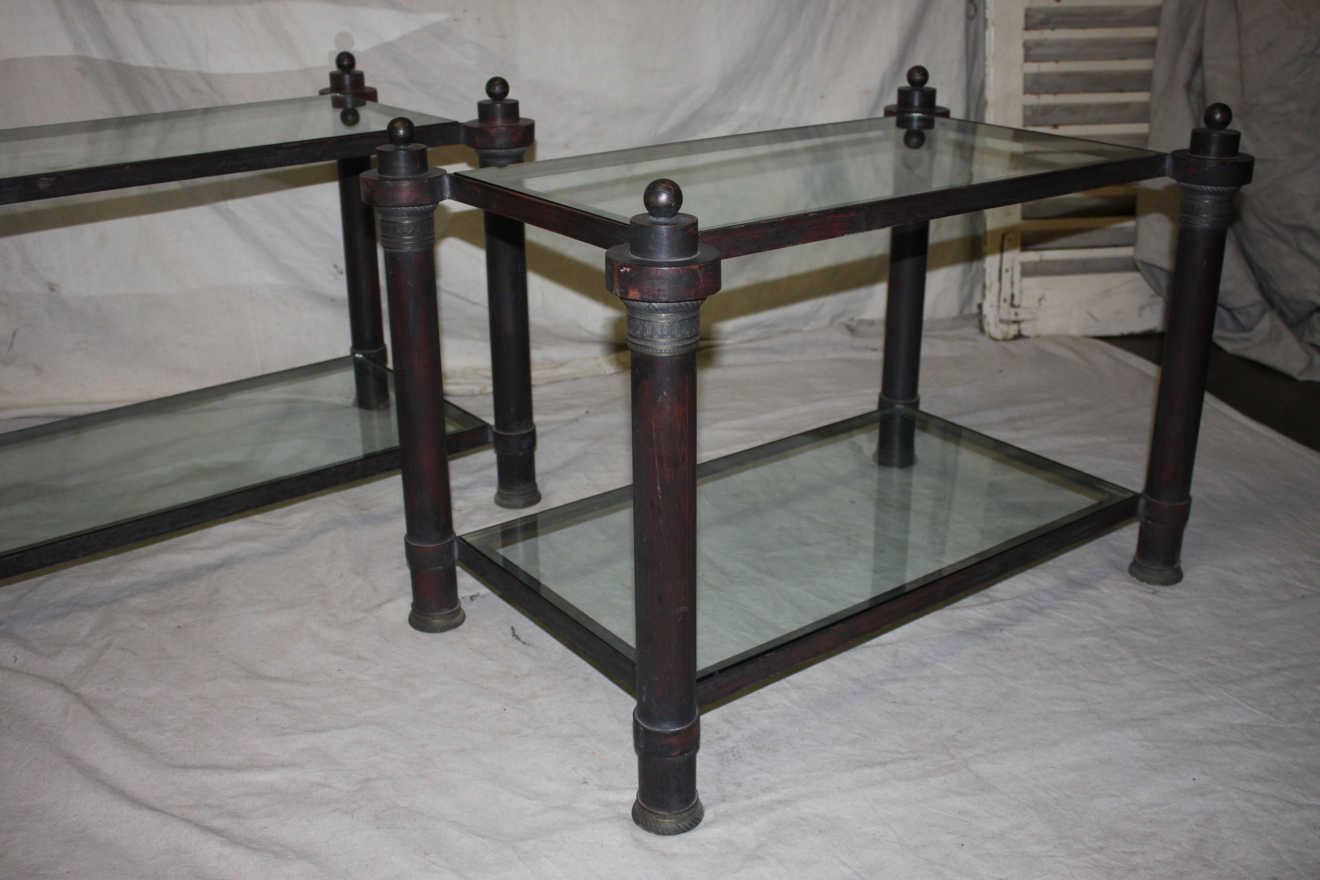 Beautiful Pair of End Tables In Good Condition In Stockbridge, GA