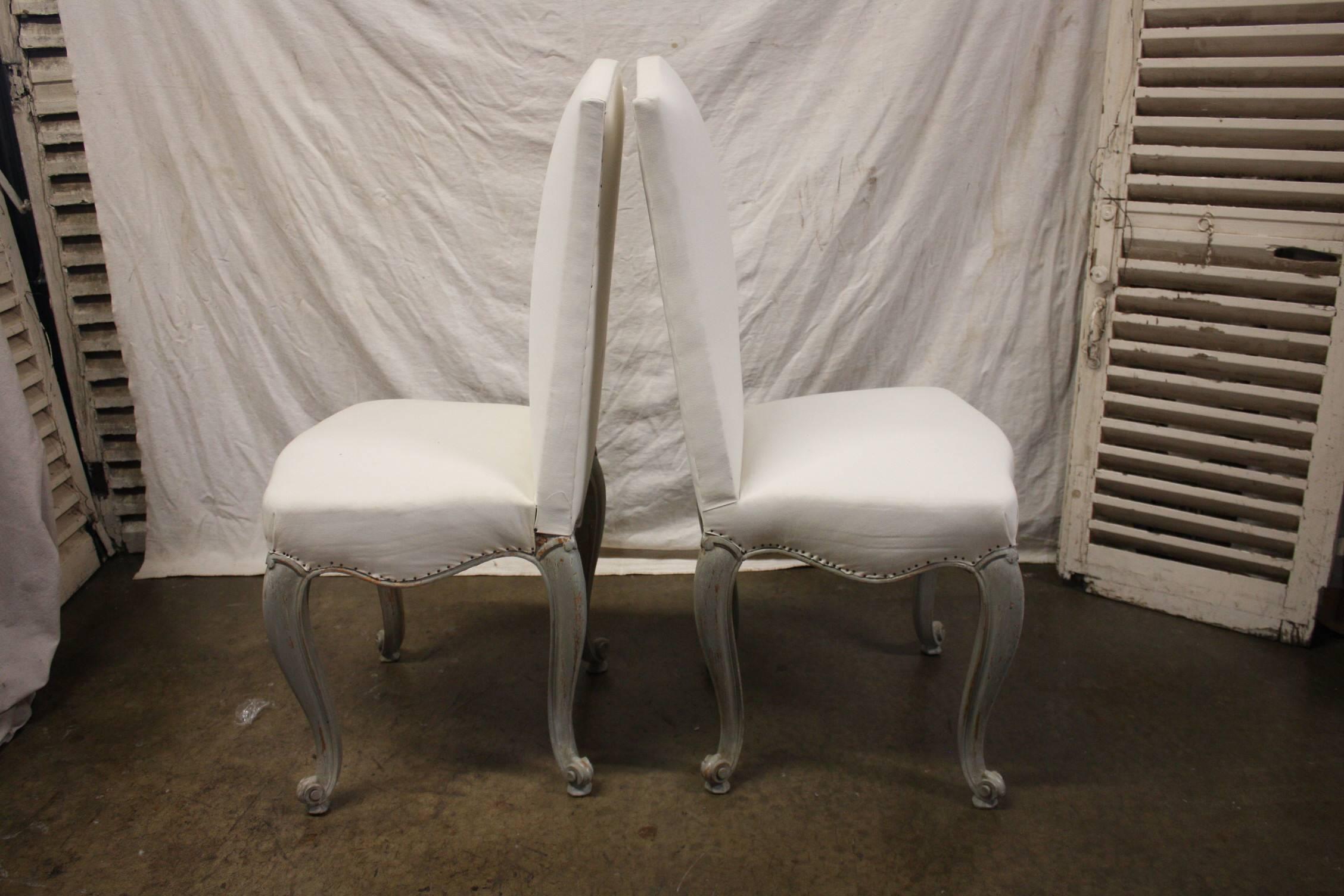 Painted Elegant Set of Six French Dining Chairs
