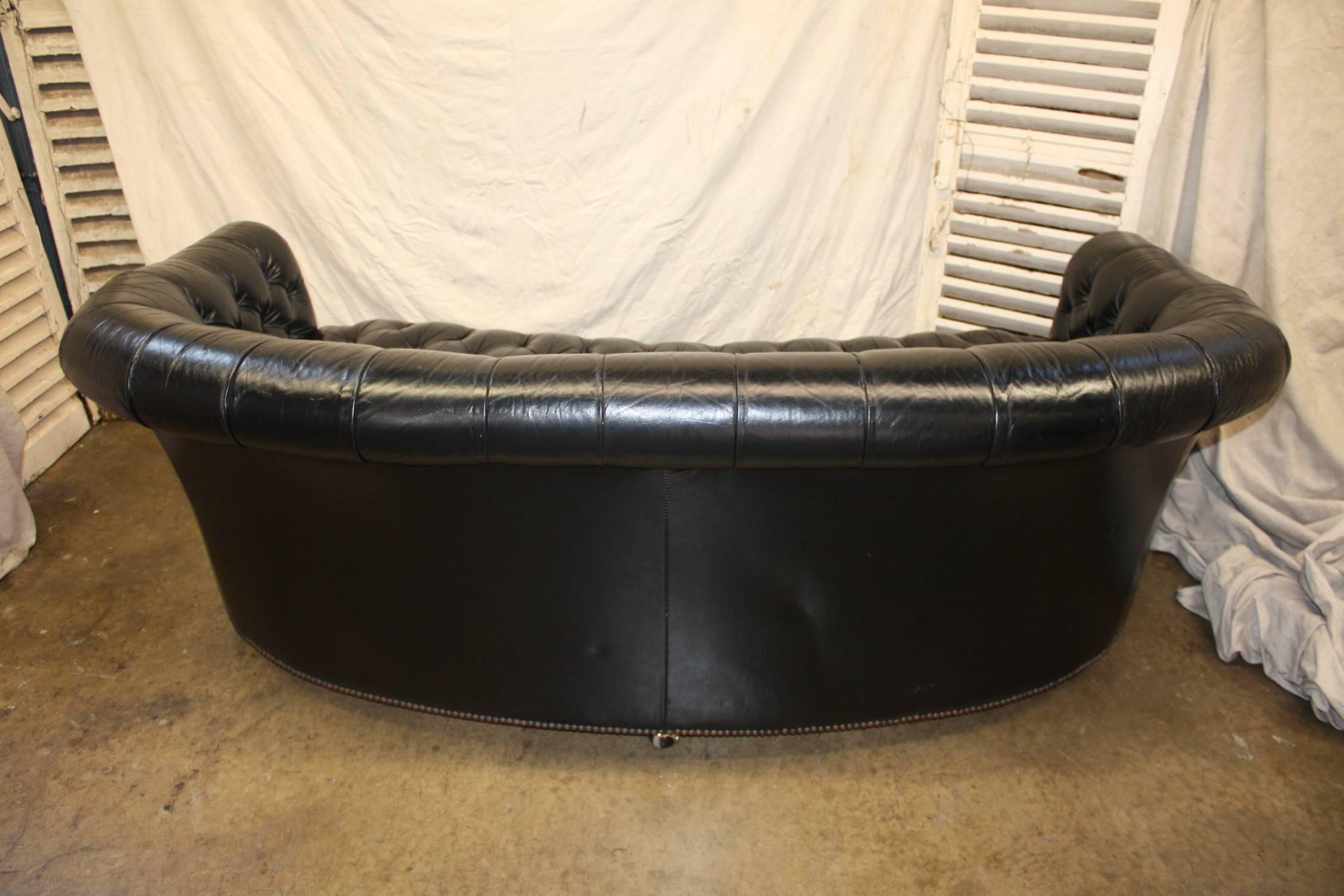 Gorgeous Black Leather Chesterfield In Good Condition In Stockbridge, GA