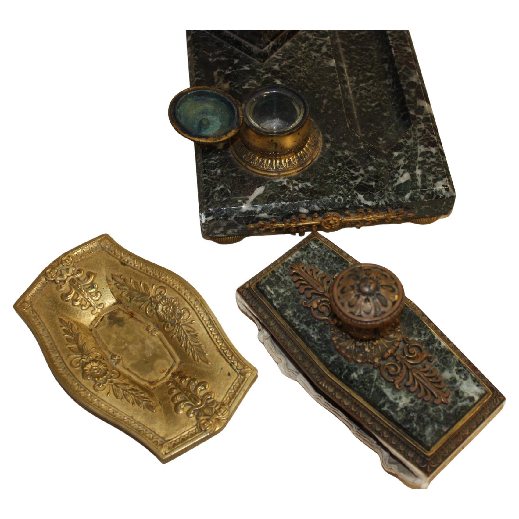 Bronze 19th Century French Inkwell For Sale