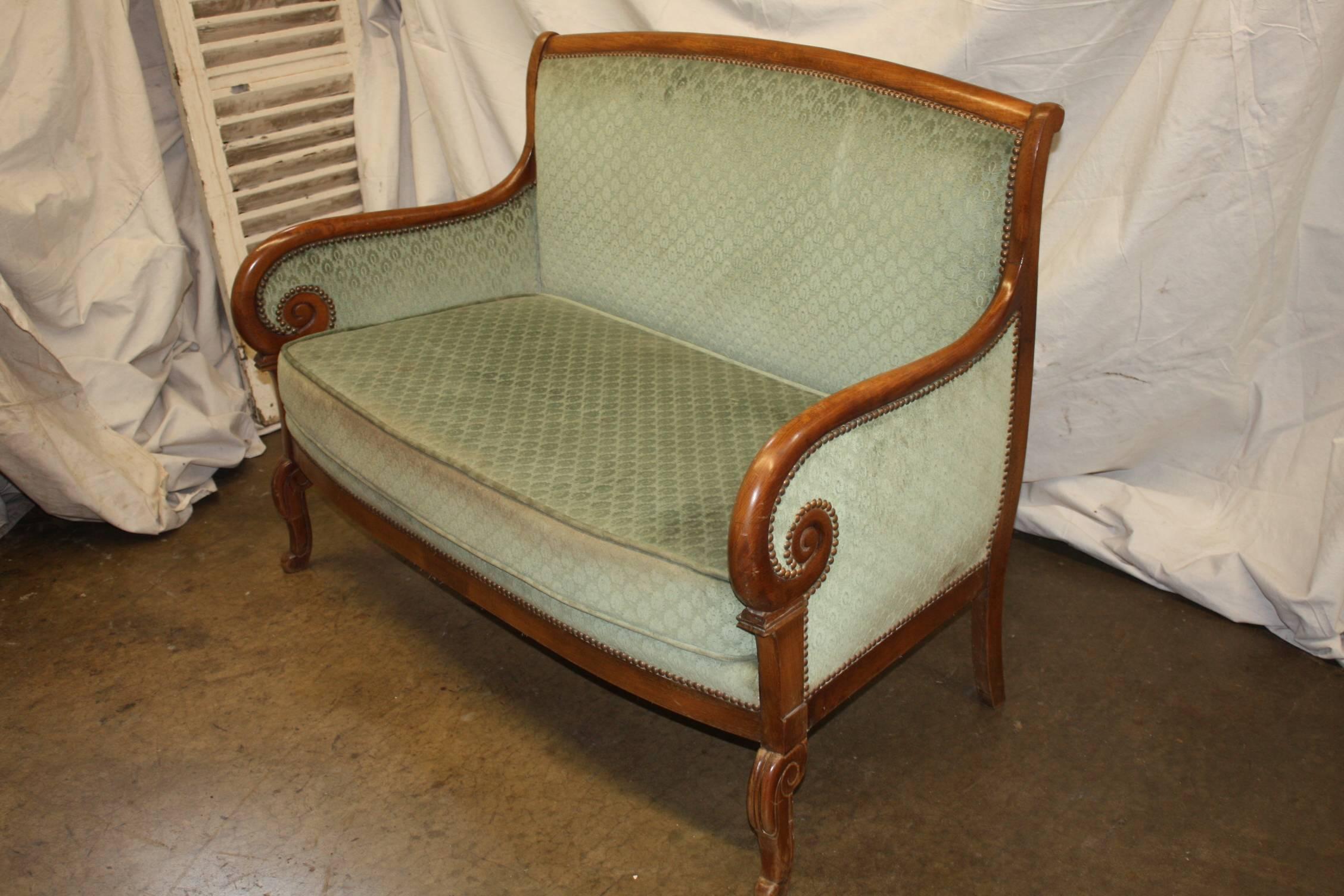 Restauration French settee.