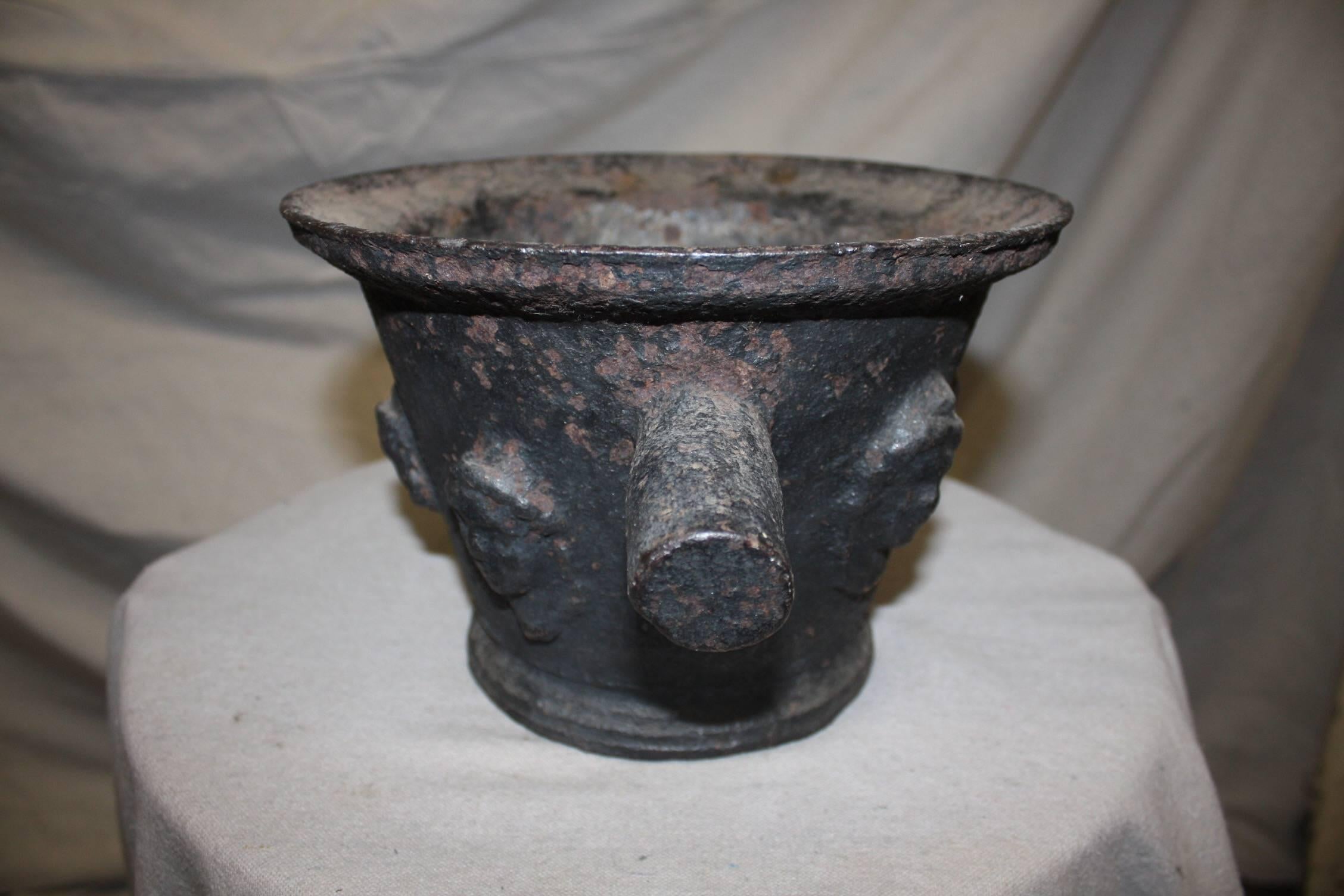 Early 17th Century French Mortar In Excellent Condition For Sale In Stockbridge, GA