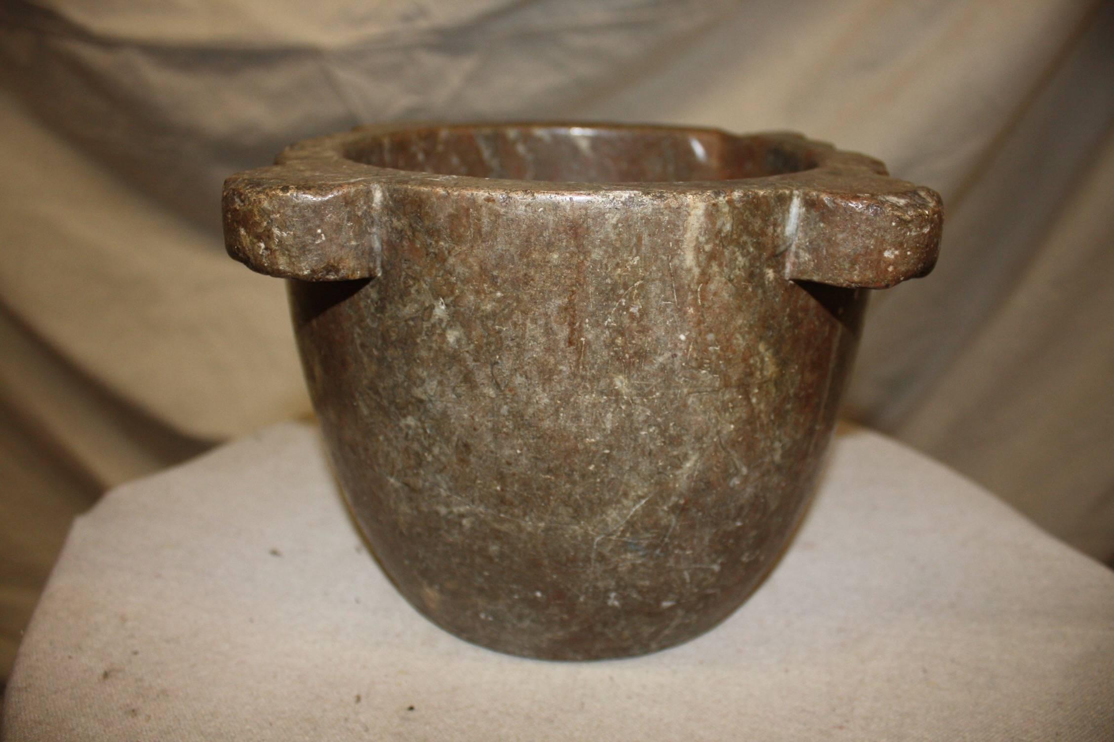 French 18th Century Marble Mortar For Sale 1