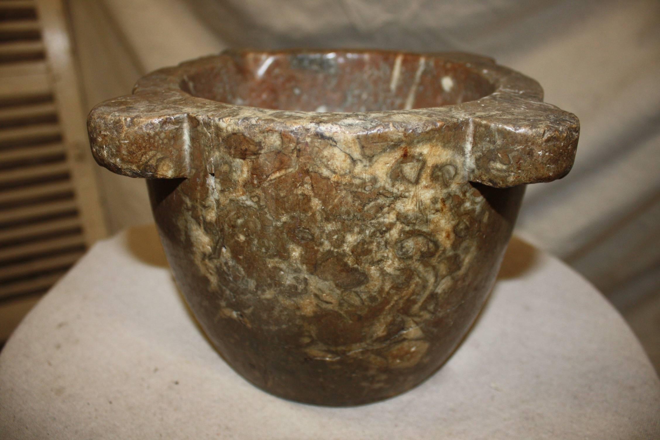 French 18th Century Marble Mortar For Sale 3