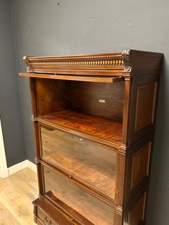 Special Antique Globe Wernicke Bookcase in mahogany. United Kingdom /London