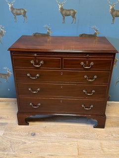 18th century chest of drawers in splendid condition