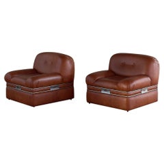 Coppia di poltrone club italiane in pelle Cognac con dettagli cromati, anni '70