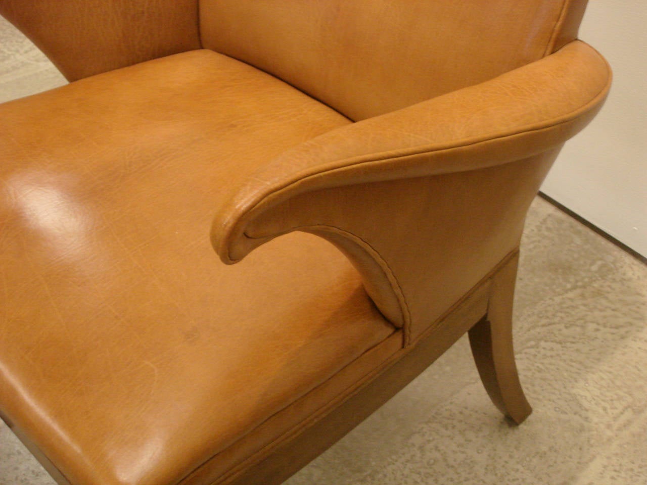 Pair of Elegant Armchairs in Nigerian Leather by Frits Henningsen In Good Condition In New York, NY