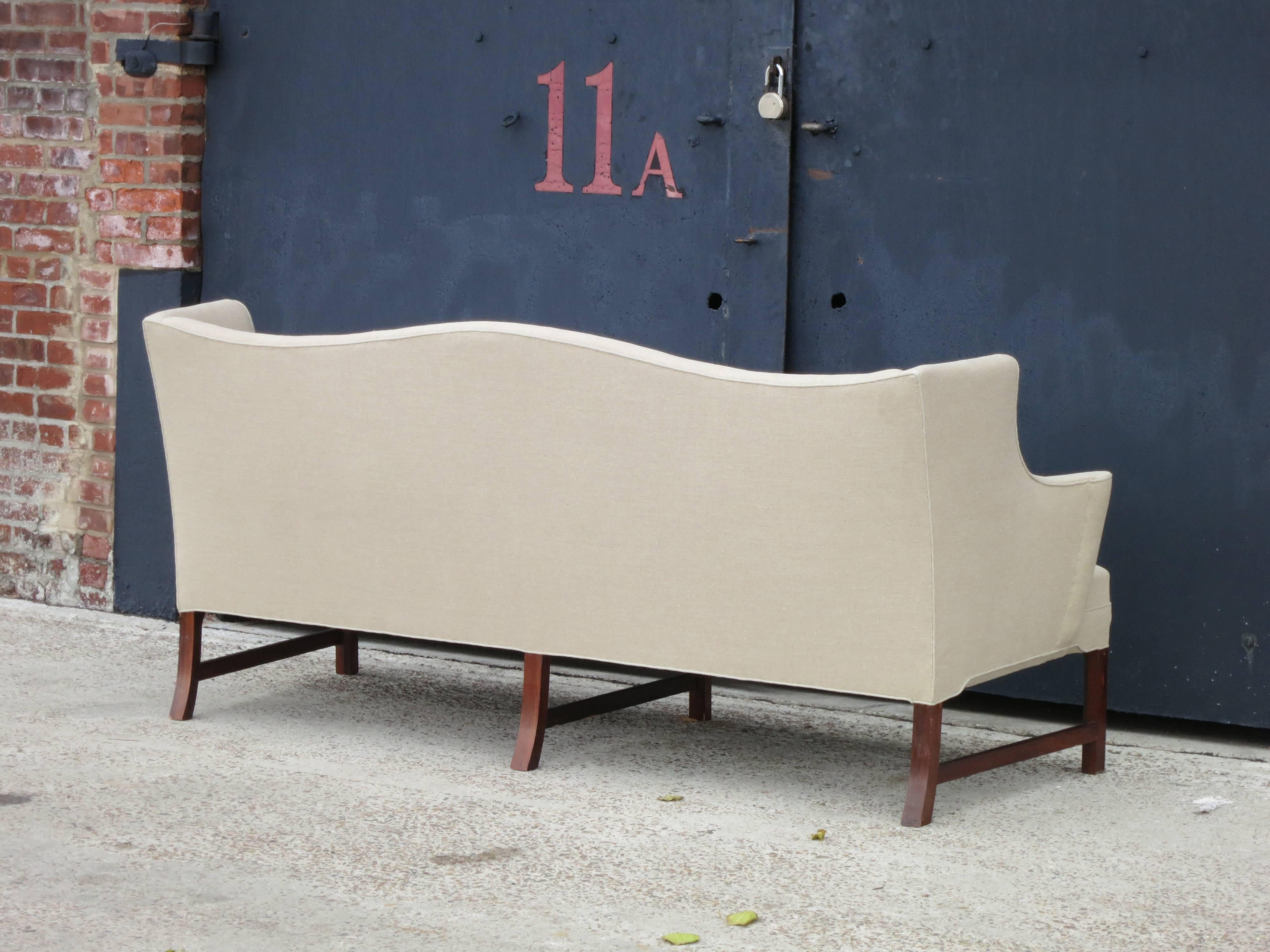 Mid-20th Century Elegant Camelback Sofa with Brazilian Rosewood Legs by Ole Wanscher