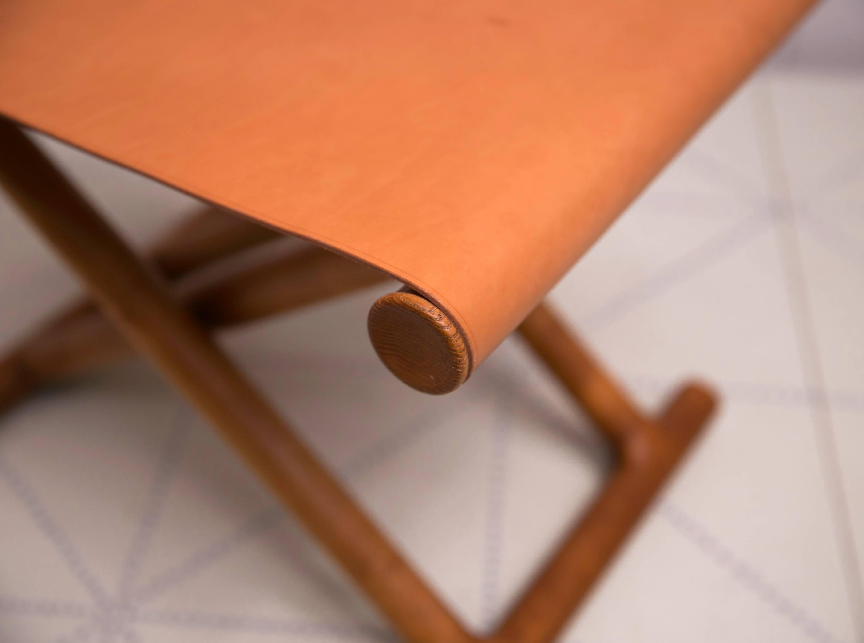 round folding stool