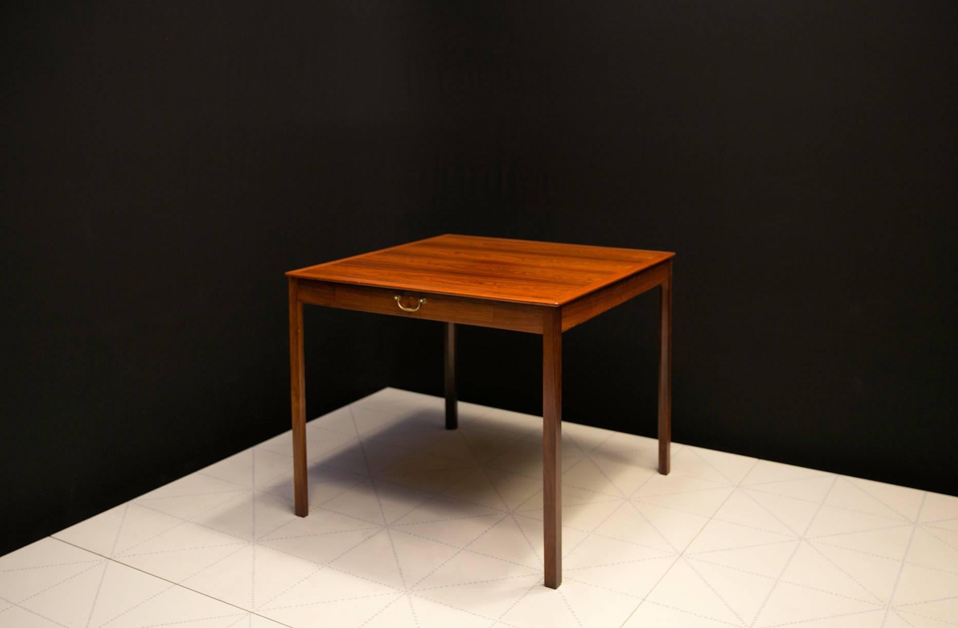 Ole Wanscher's Elegant and Refined Brazilian Rosewood Games Table with Drawer  In Excellent Condition For Sale In New York, NY