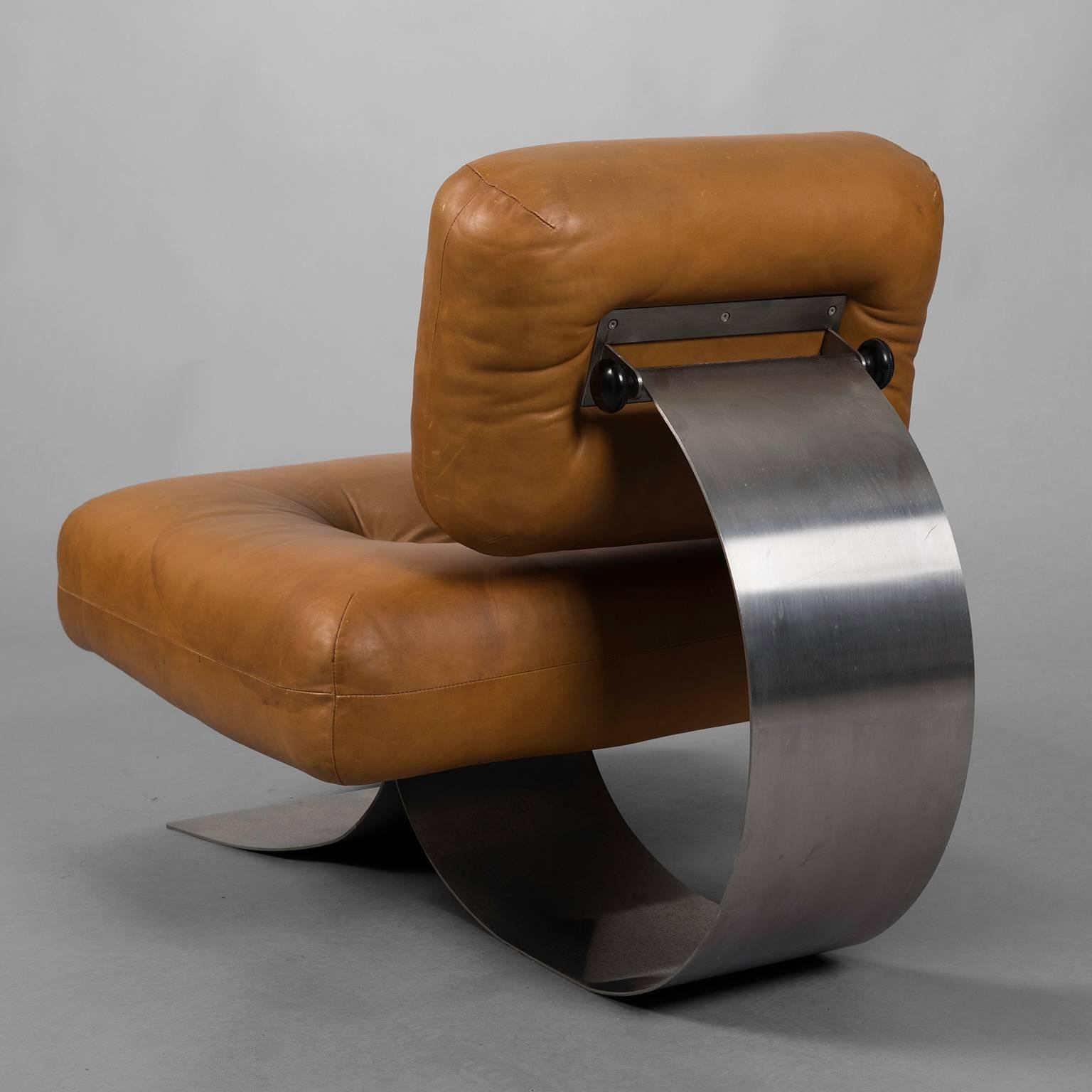 Original Edition Brazilia Armchair by Oscar Niemeyer In Good Condition In Saint-Ouen, FR