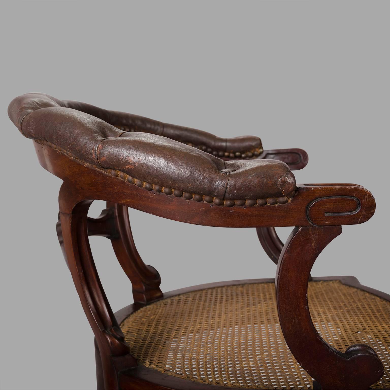 19th Century Mahogany Desk Armchair im Angebot 3