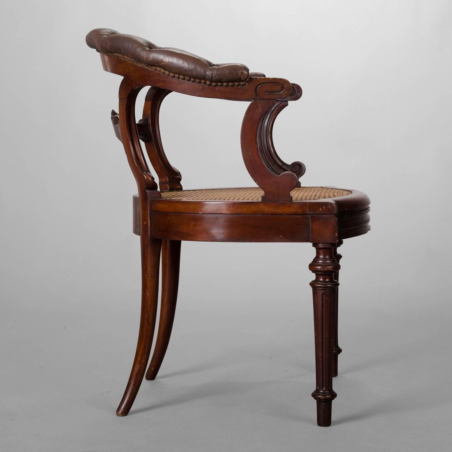 19th Century Mahogany Desk Armchair (Französisch) im Angebot
