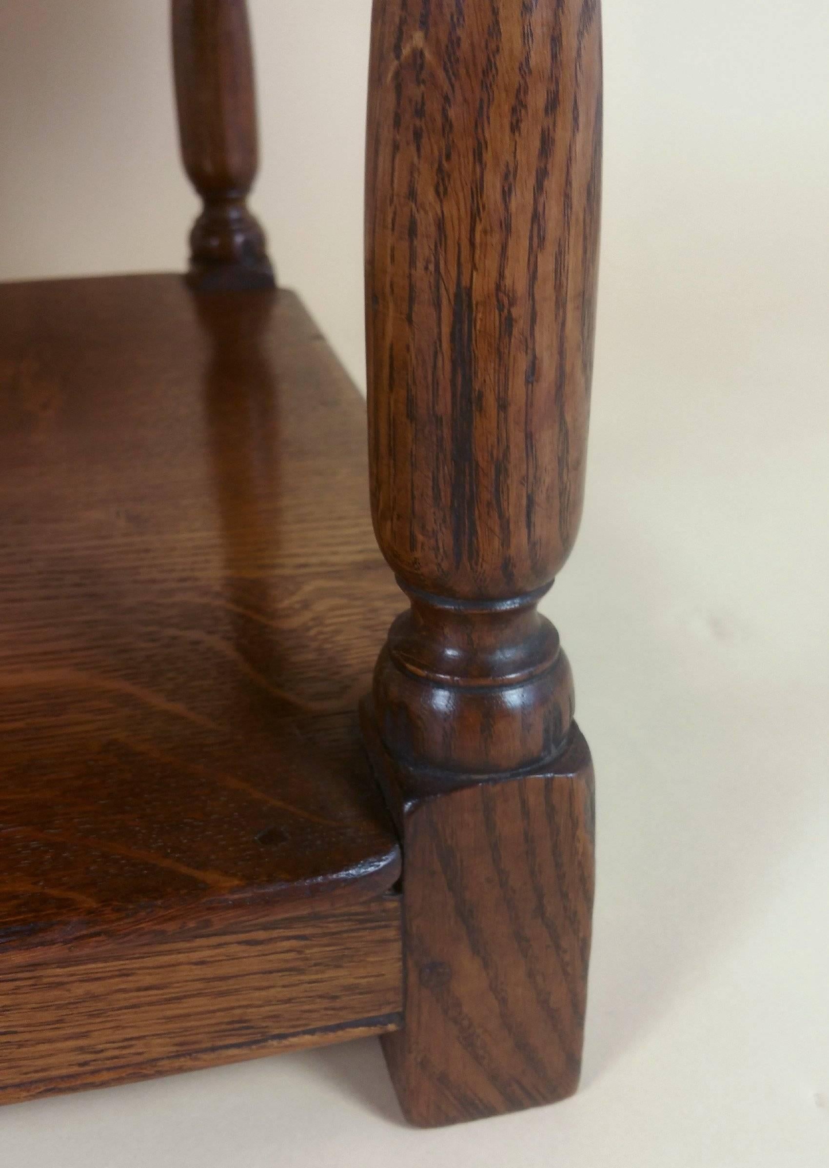 Edwardian Oak Oval Coffee Table In Excellent Condition In London, west Sussex