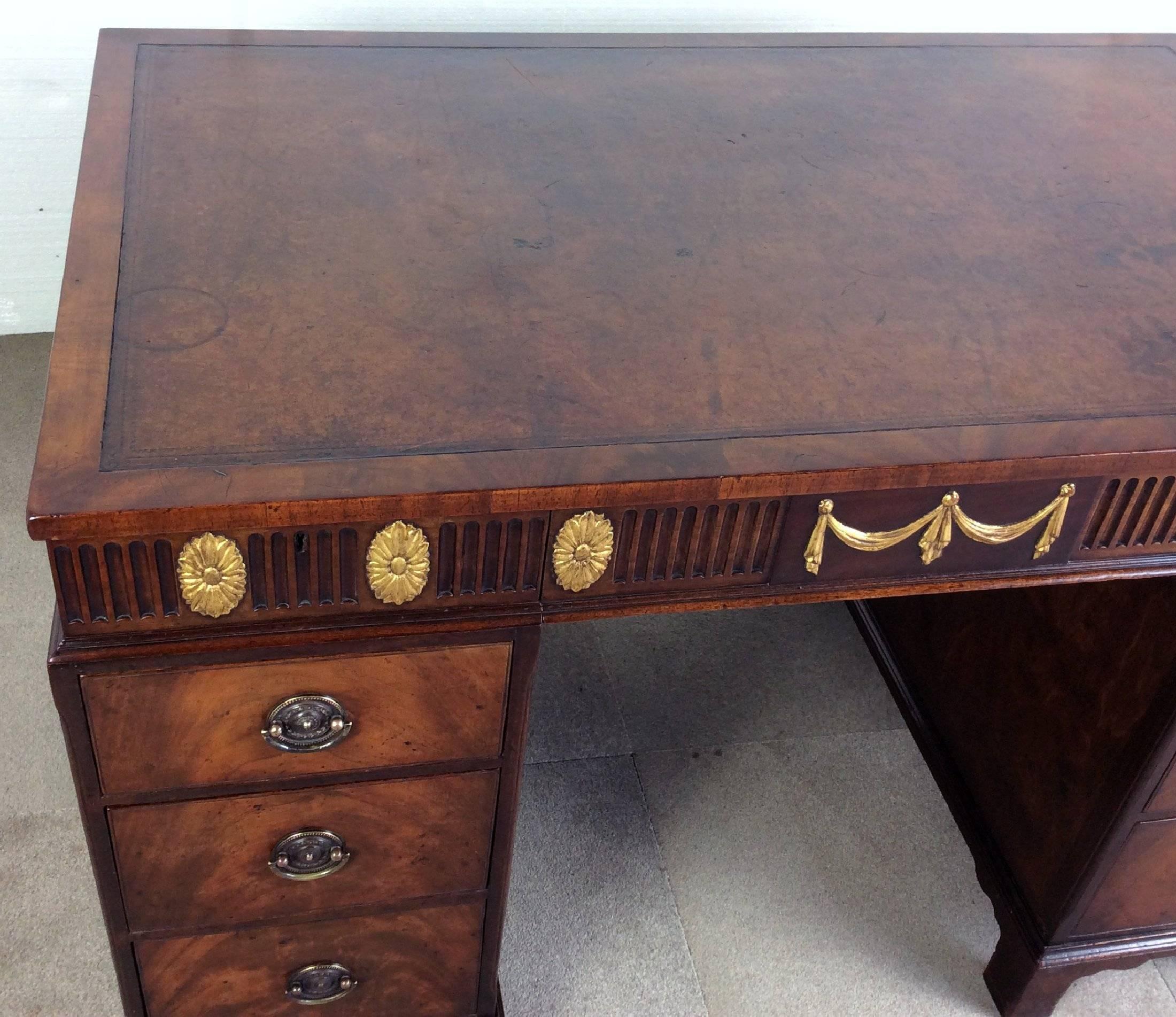 English 19th Century Mahogany and Parcel-Gilt Neoclassical Pedestal Desk