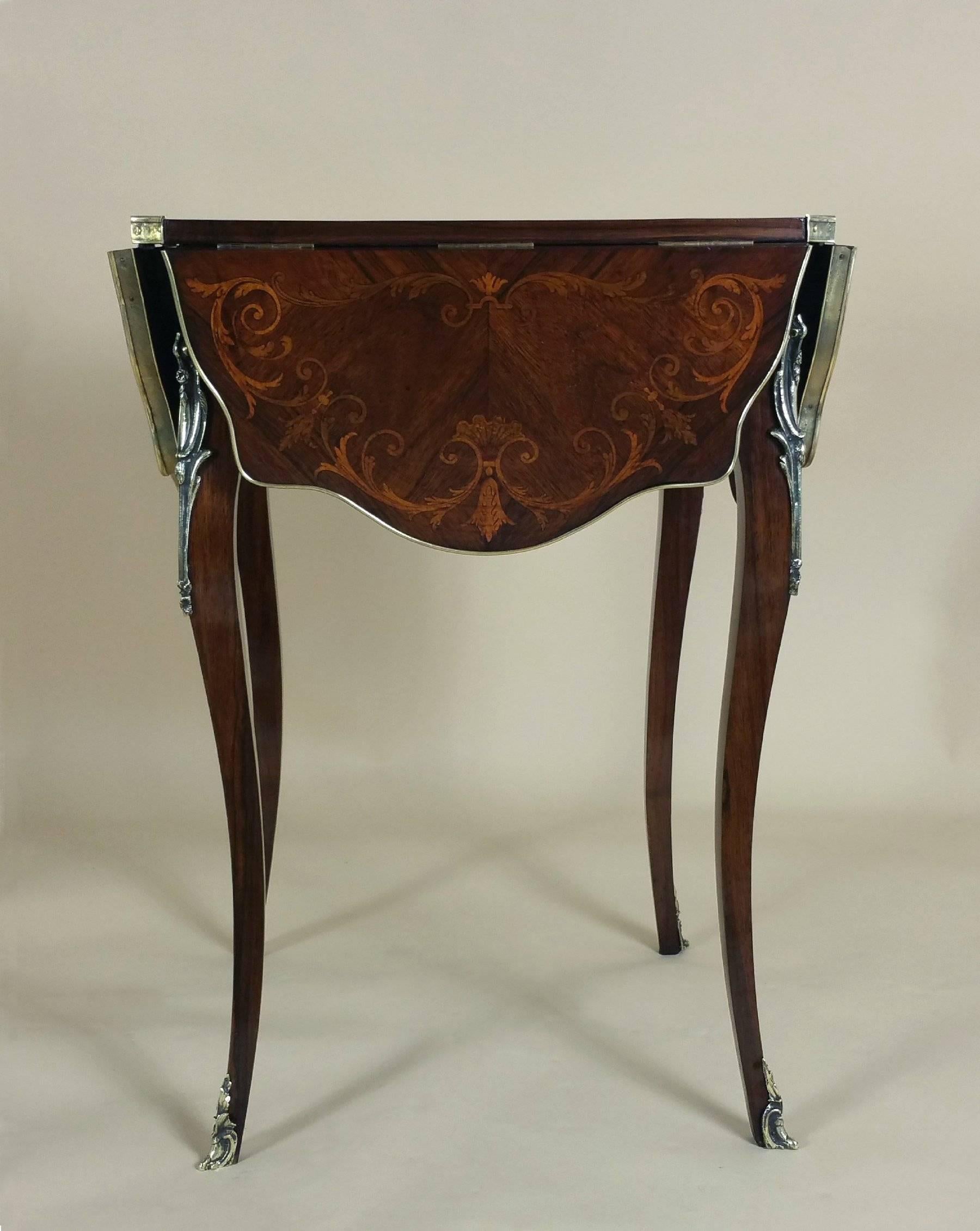 French Marquetry Inlaid Rosewood Centre Table with Four Folding Sides In Excellent Condition In London, west Sussex