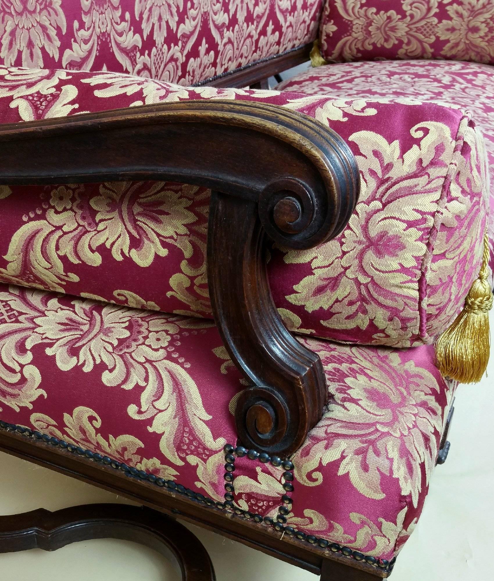 19th Century Victorian Carved Walnut Framed Upholstered Couch For Sale