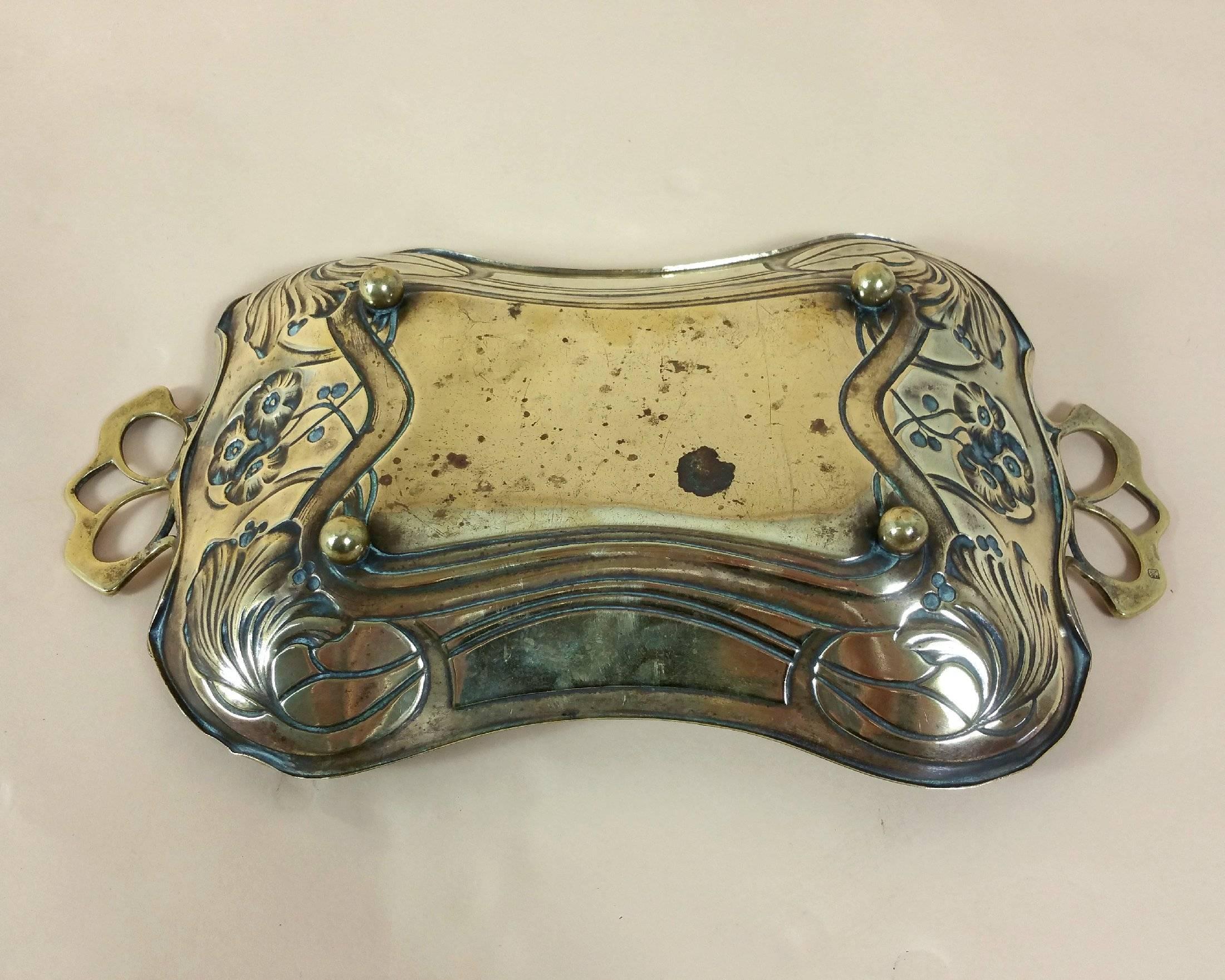 19th Century Art Nouveau Brass Twin Handled Rectangular Dish In Excellent Condition In London, west Sussex