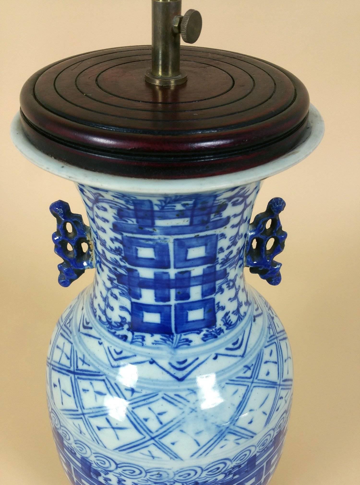 Late 19th Century Chinese Blue and White Pottery Vase Converted to Table Lamp In Good Condition In London, west Sussex