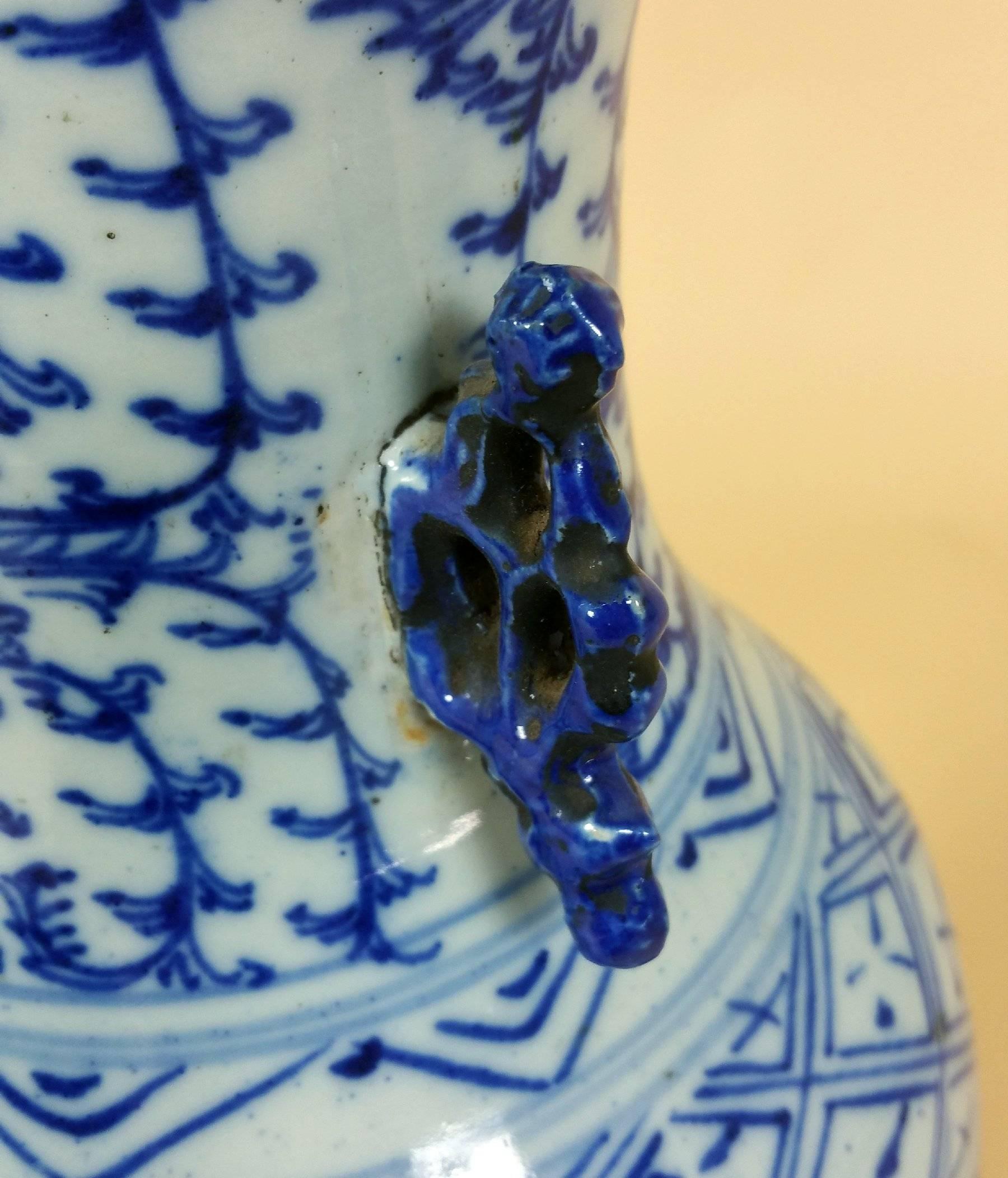Late 19th Century Chinese Blue and White Pottery Vase Converted to Table Lamp 5