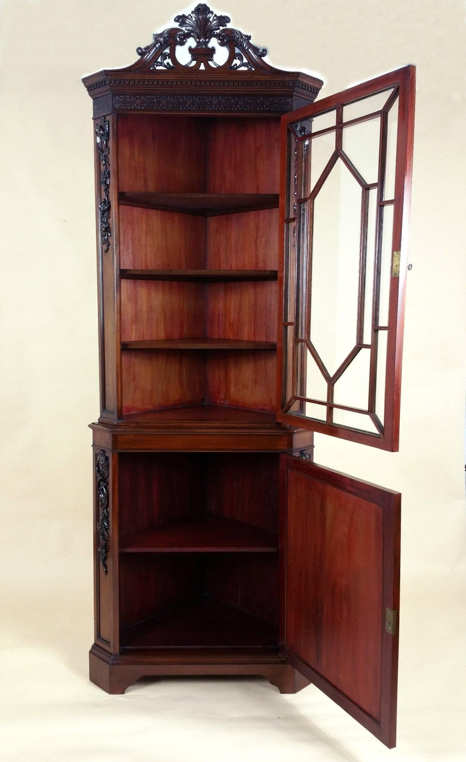 19th Century Carved Mahogany Chippendale Style Corner Cabinet, Edwards & Roberts 6